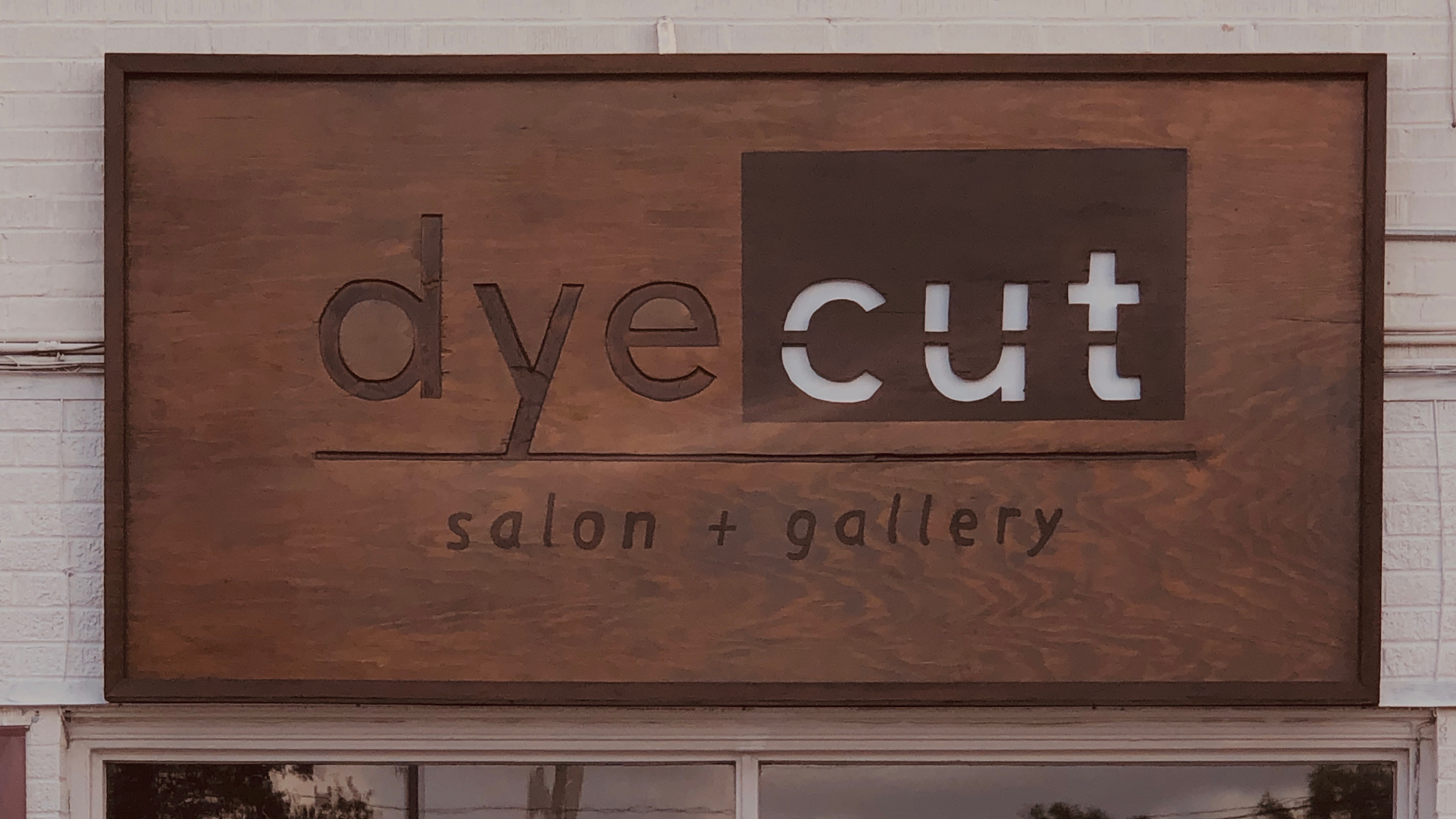 Dyecut Salon & Gallery