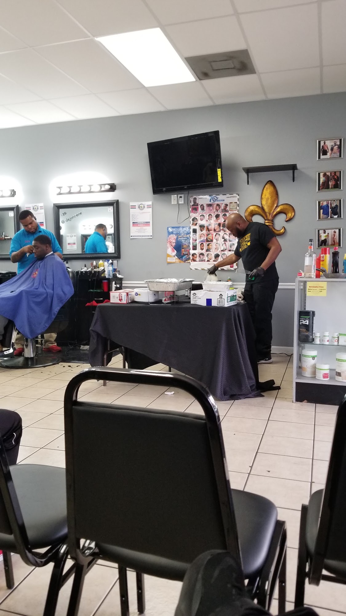Case Closed Barber Shop