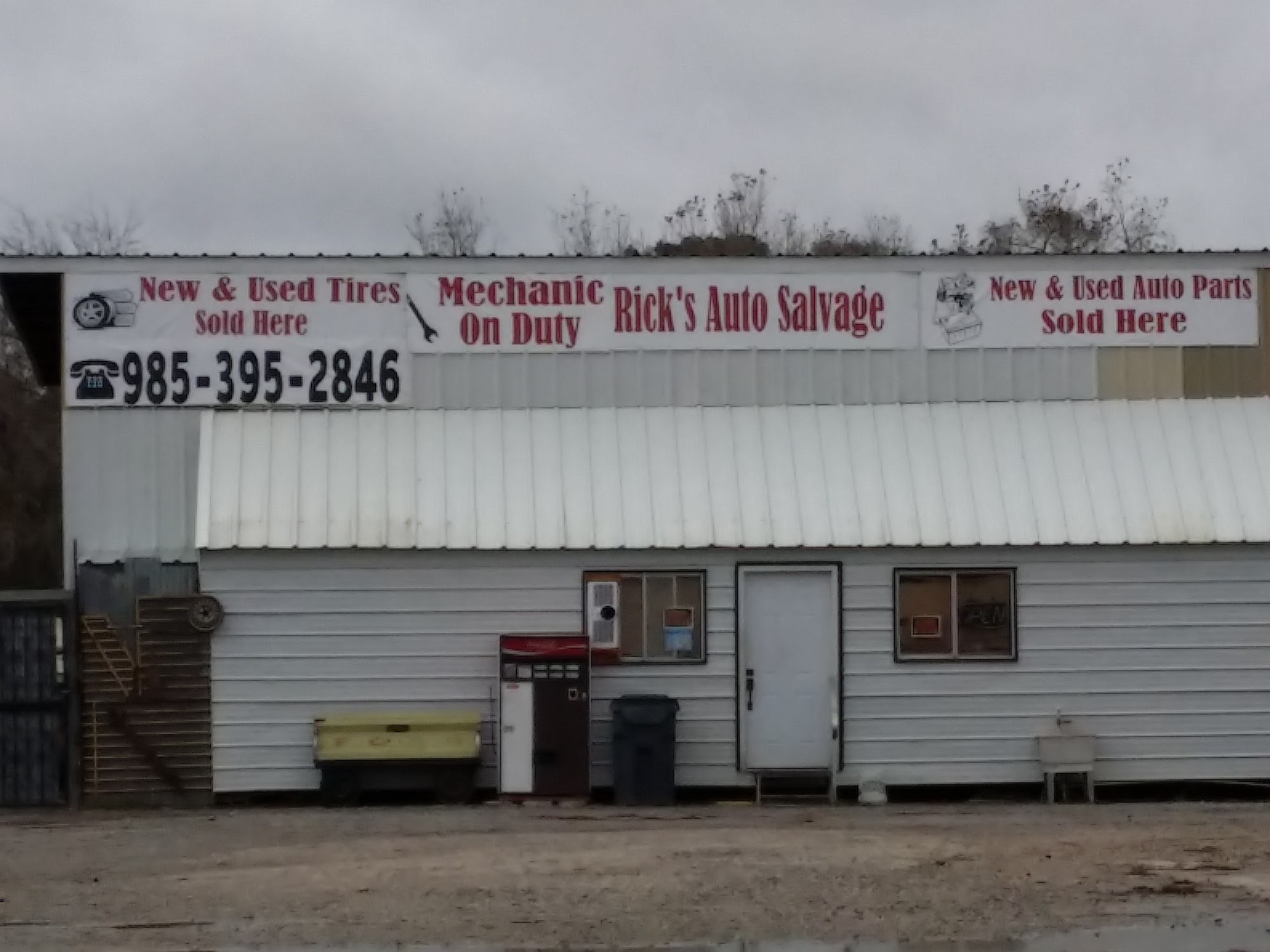 Rick's Auto & Towing