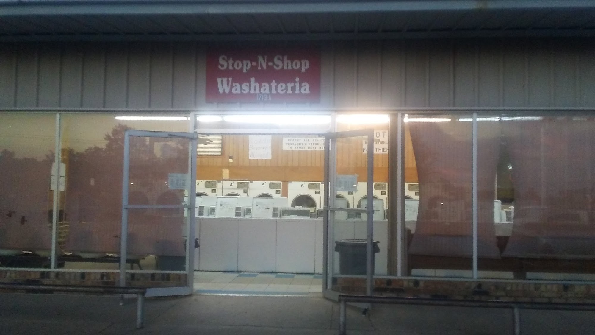 Stop N Shop Washateria