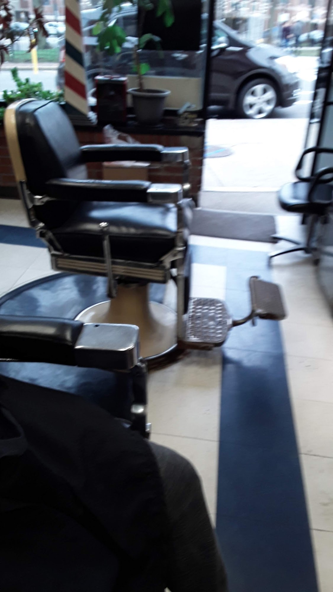 Rialto Barber Shop