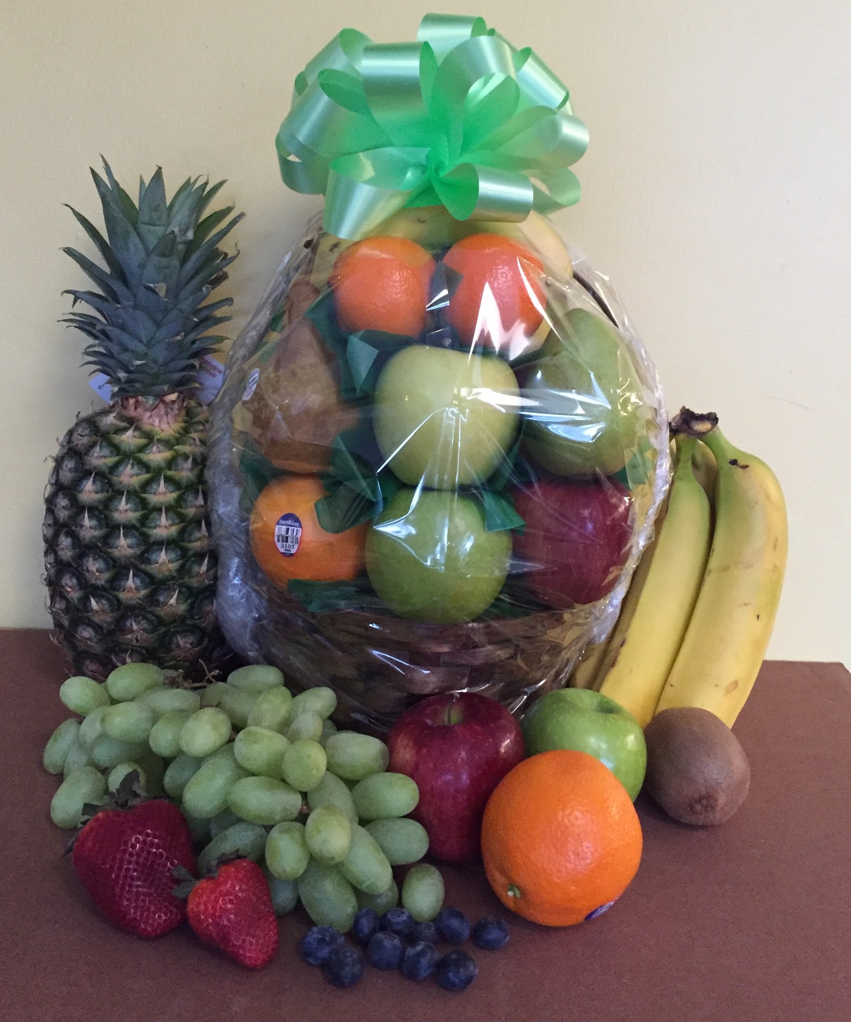 Commercial Fruit & Garden Outlet / Harvest Moon Fruit Baskets