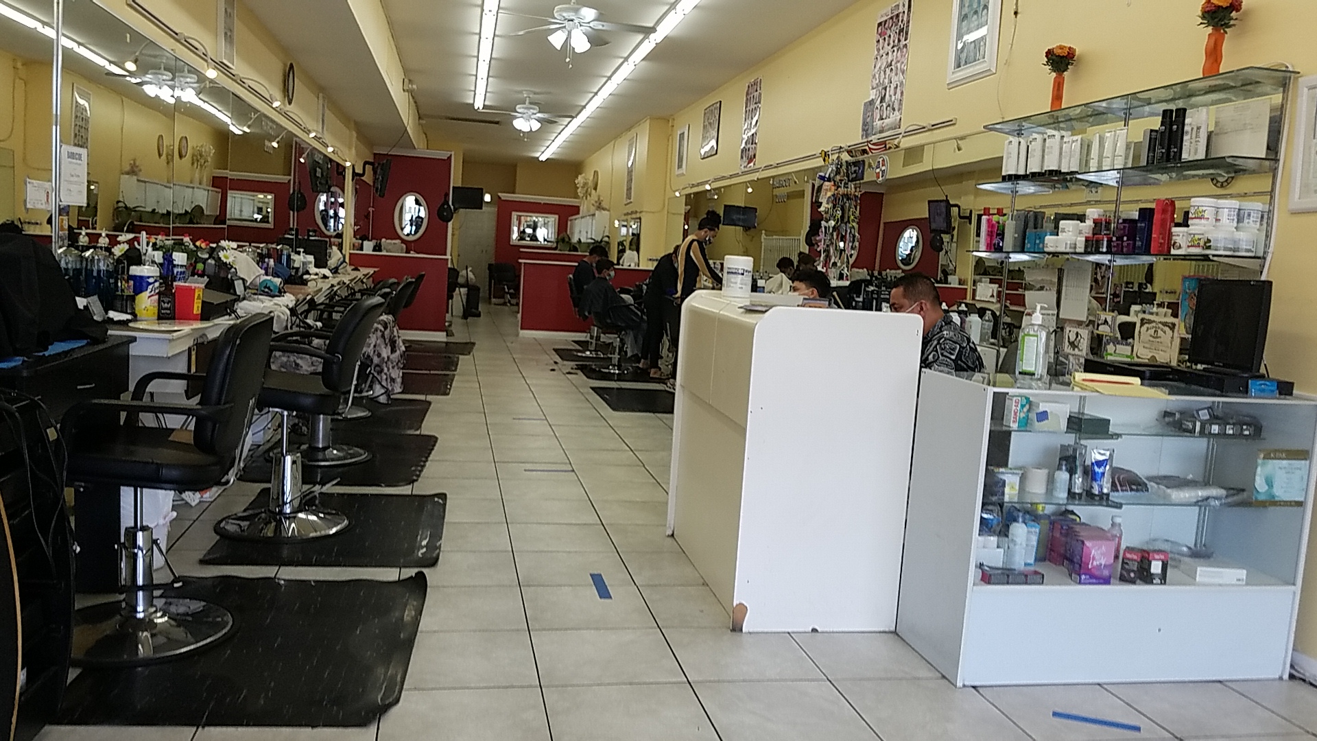 Hair Cuts 2000 7957 New Hampshire Ave, Adelphi Maryland 20783