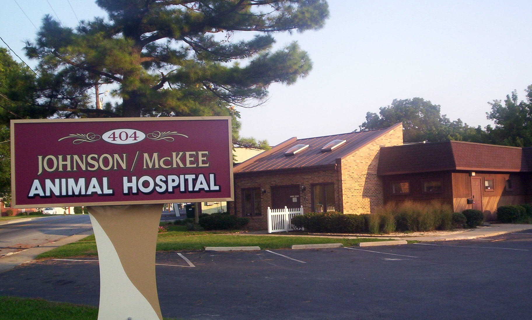 Johnson-McKee Animal Hospital