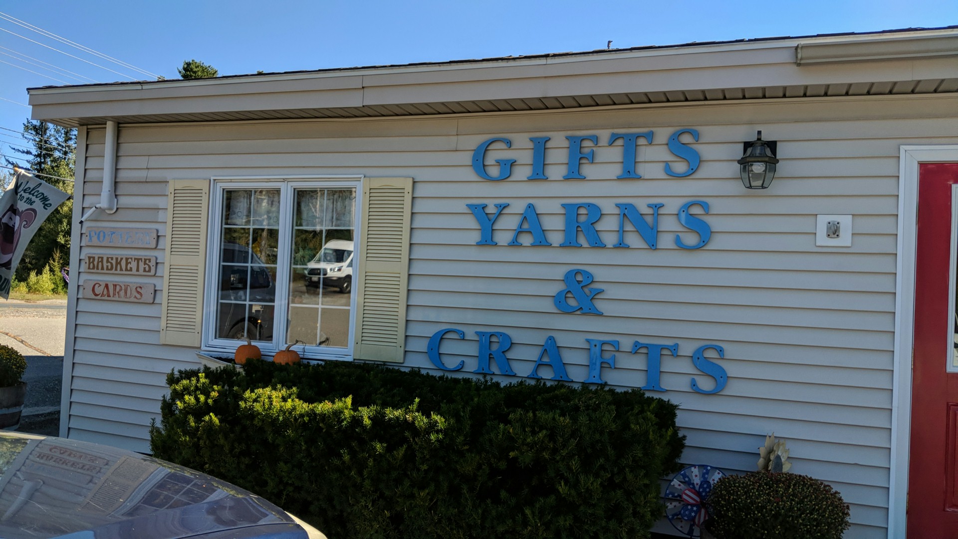 Shirley's Yarns Crafts & Gifts