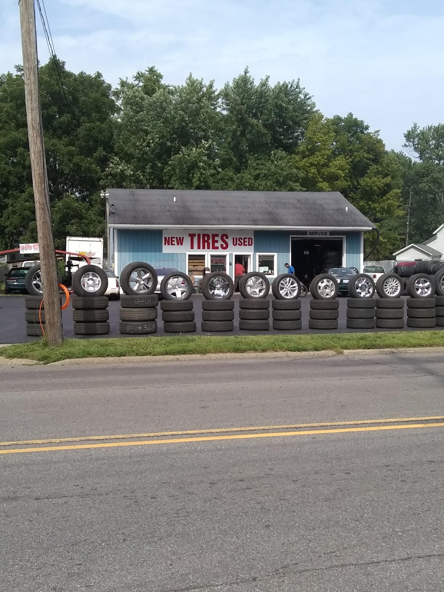 Red's Tires