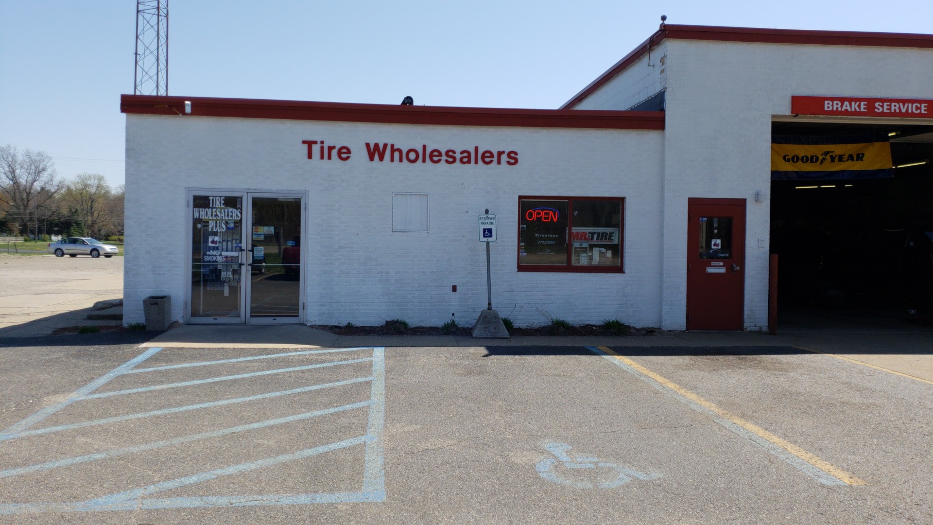 Apple Avenue Tire Wholesalers Plus