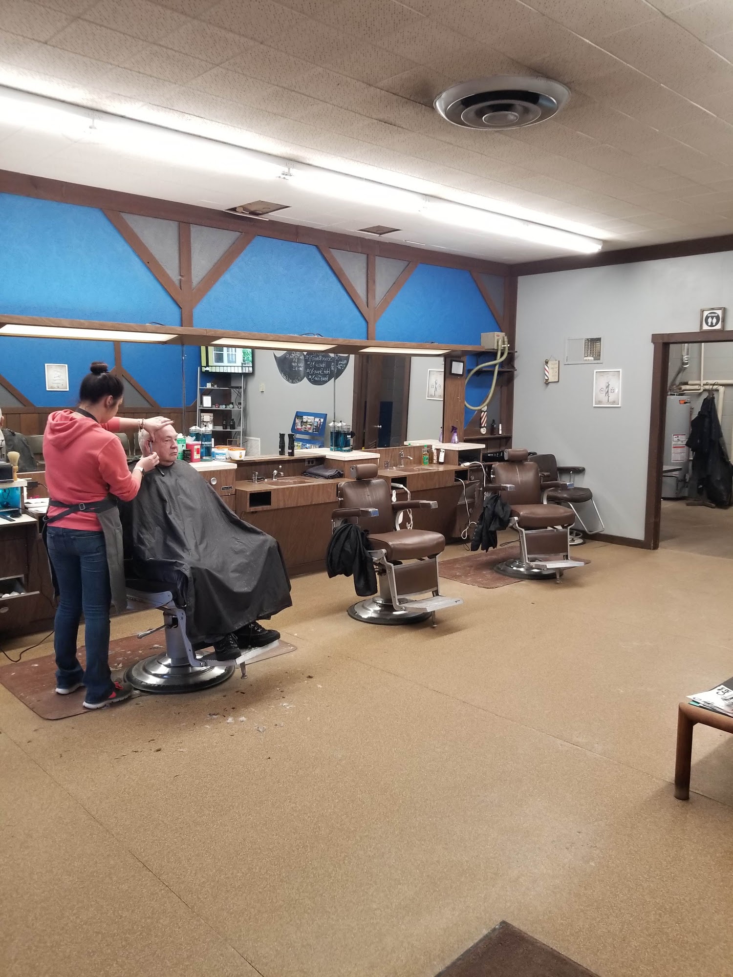Bennies Barbershop