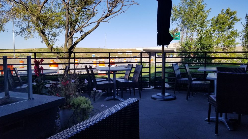 Granite City Food & Brewery 699 W Big Beaver Rd, Troy