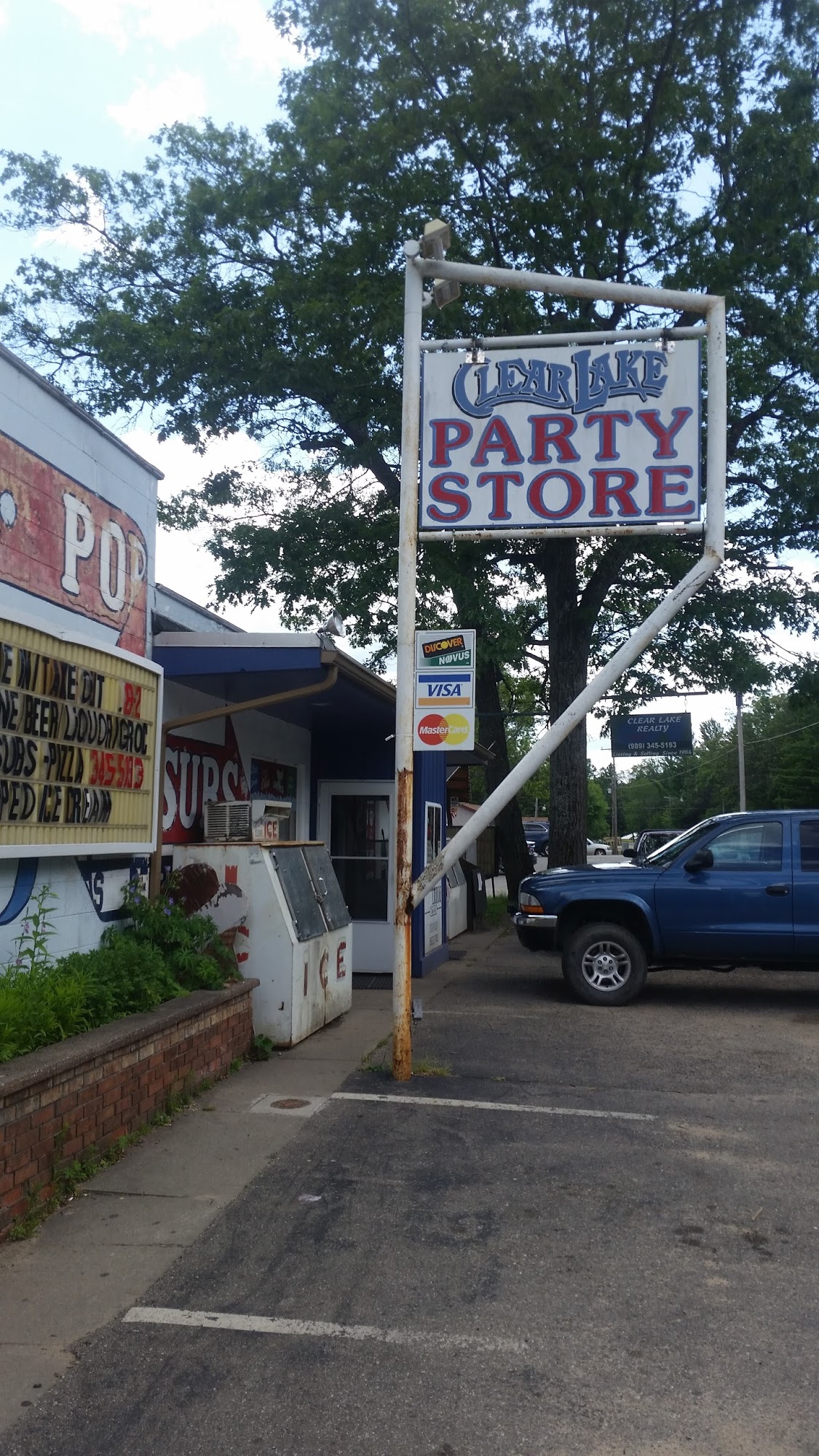 Clear Lake Party Store