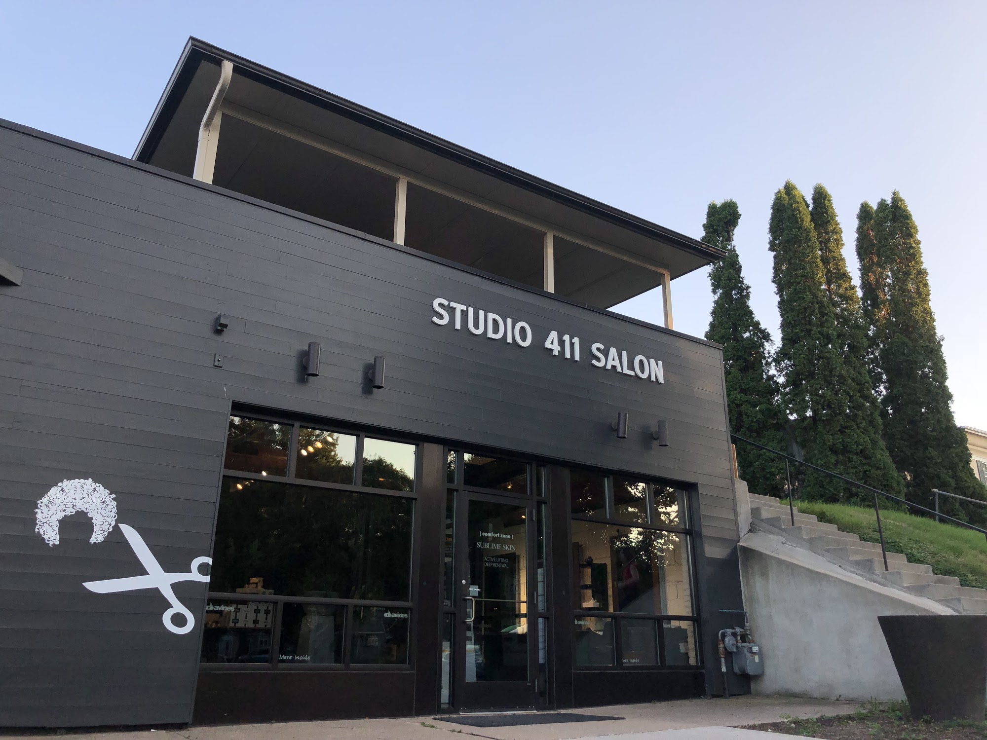 Studio 411 Salon