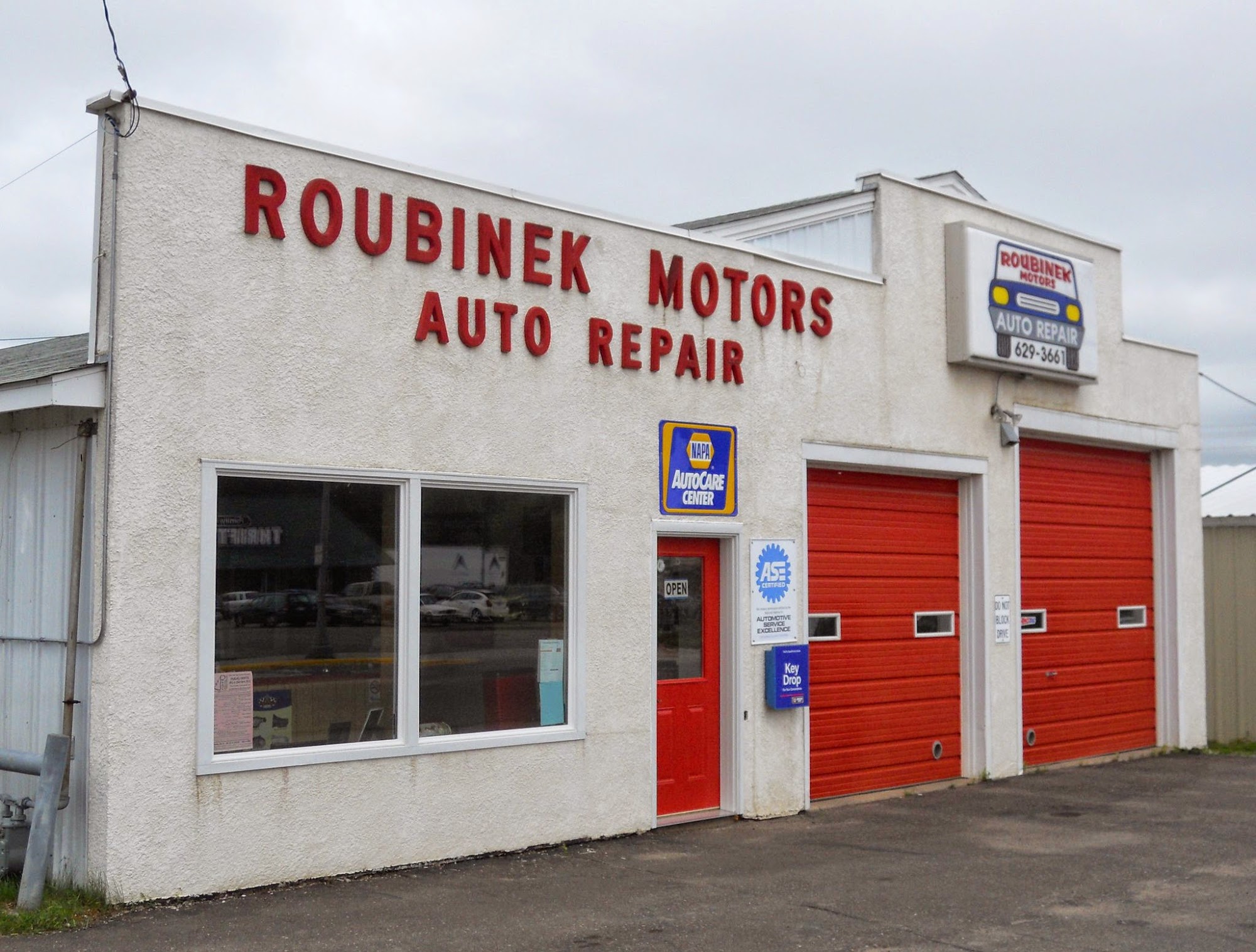 Roubinek Motors Auto