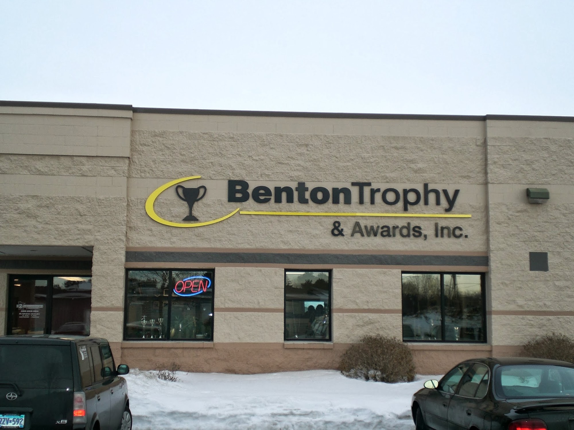 Benton Trophy & Awards