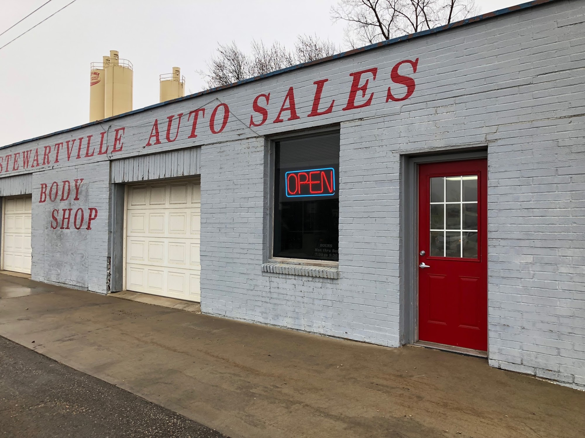 Stewartville Auto Sales & Body Shop