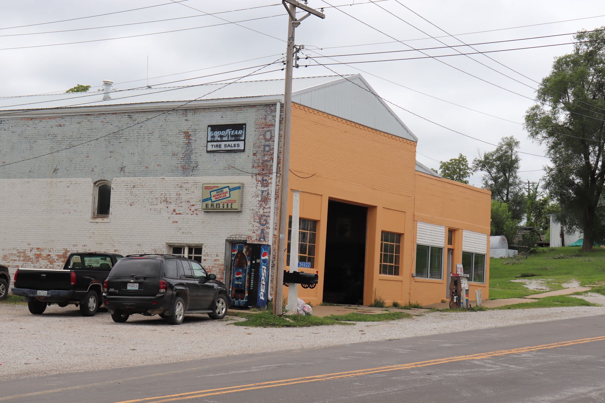 Klopfer's Garage