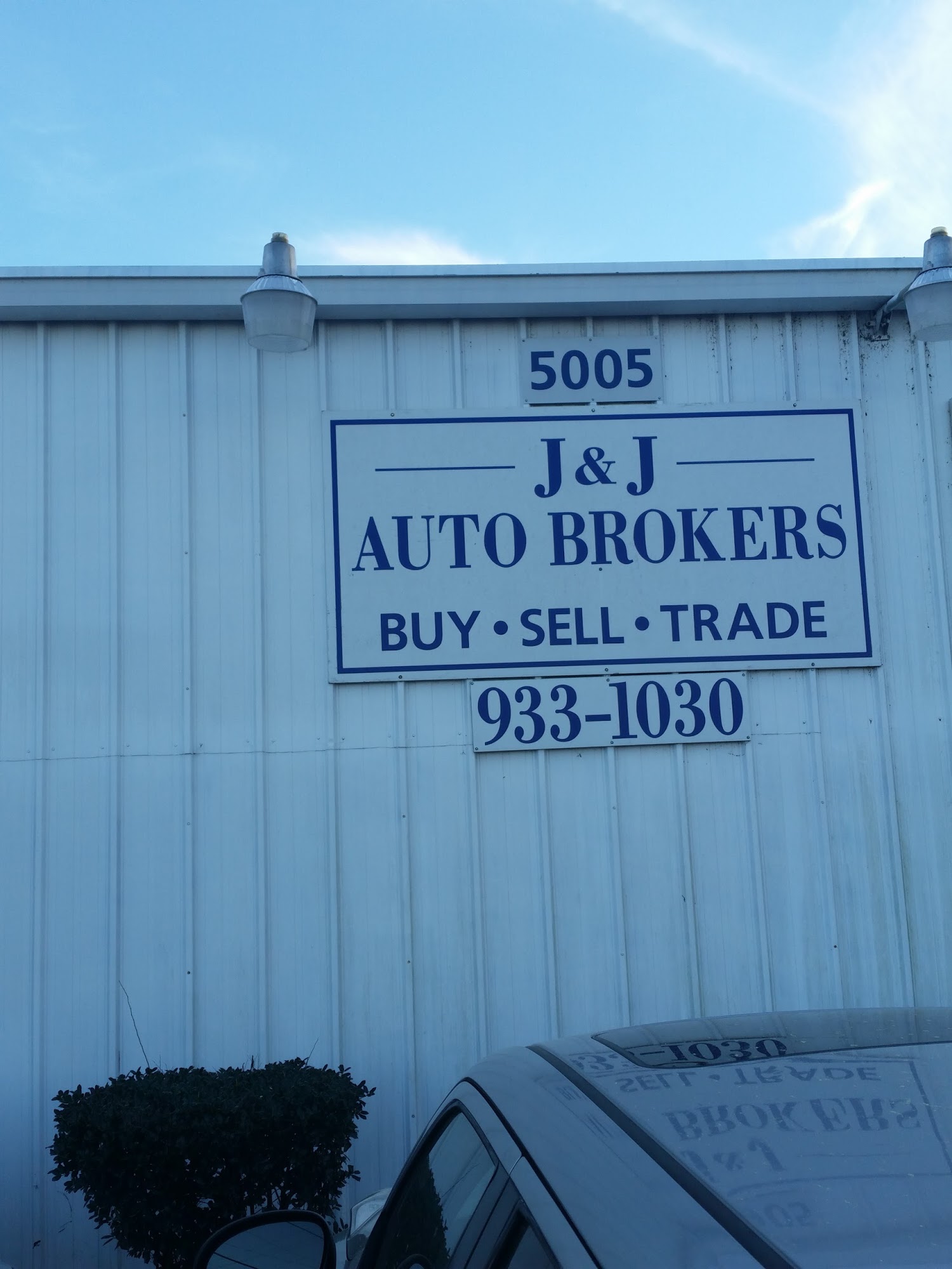 J & J Auto Brokers