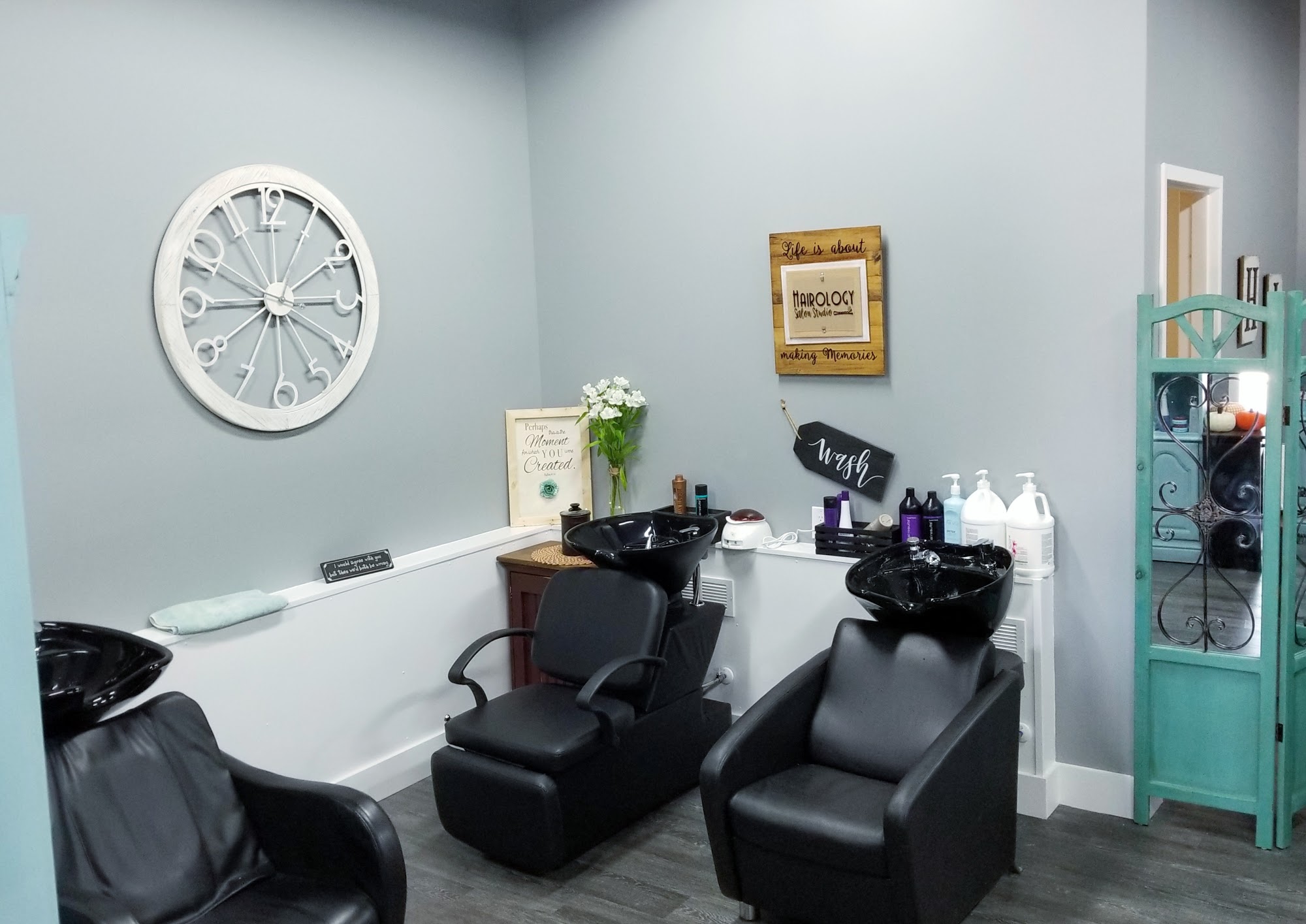 Hairology Salon Studio