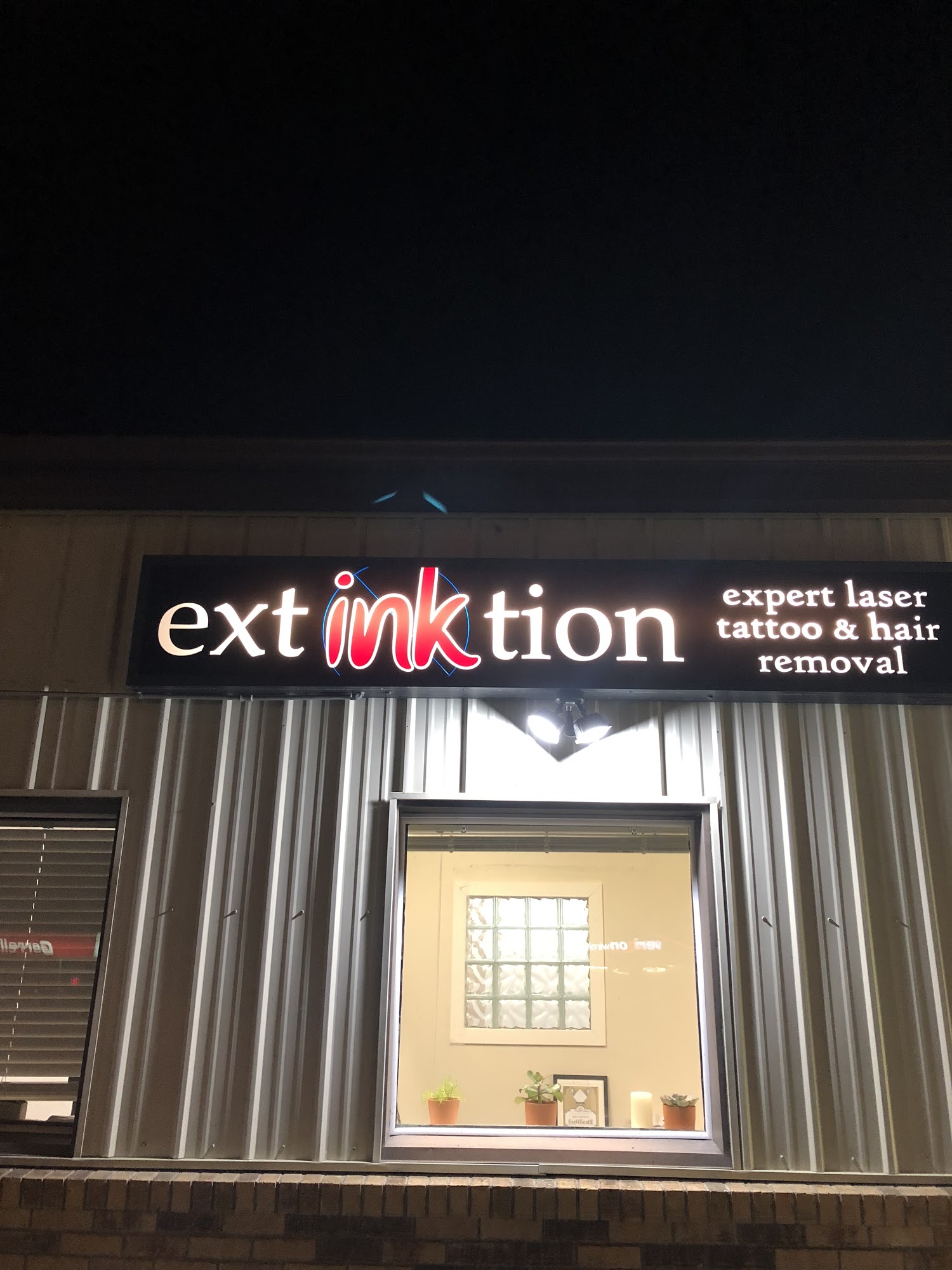 Extinktion Tattoo & Hair Removal
