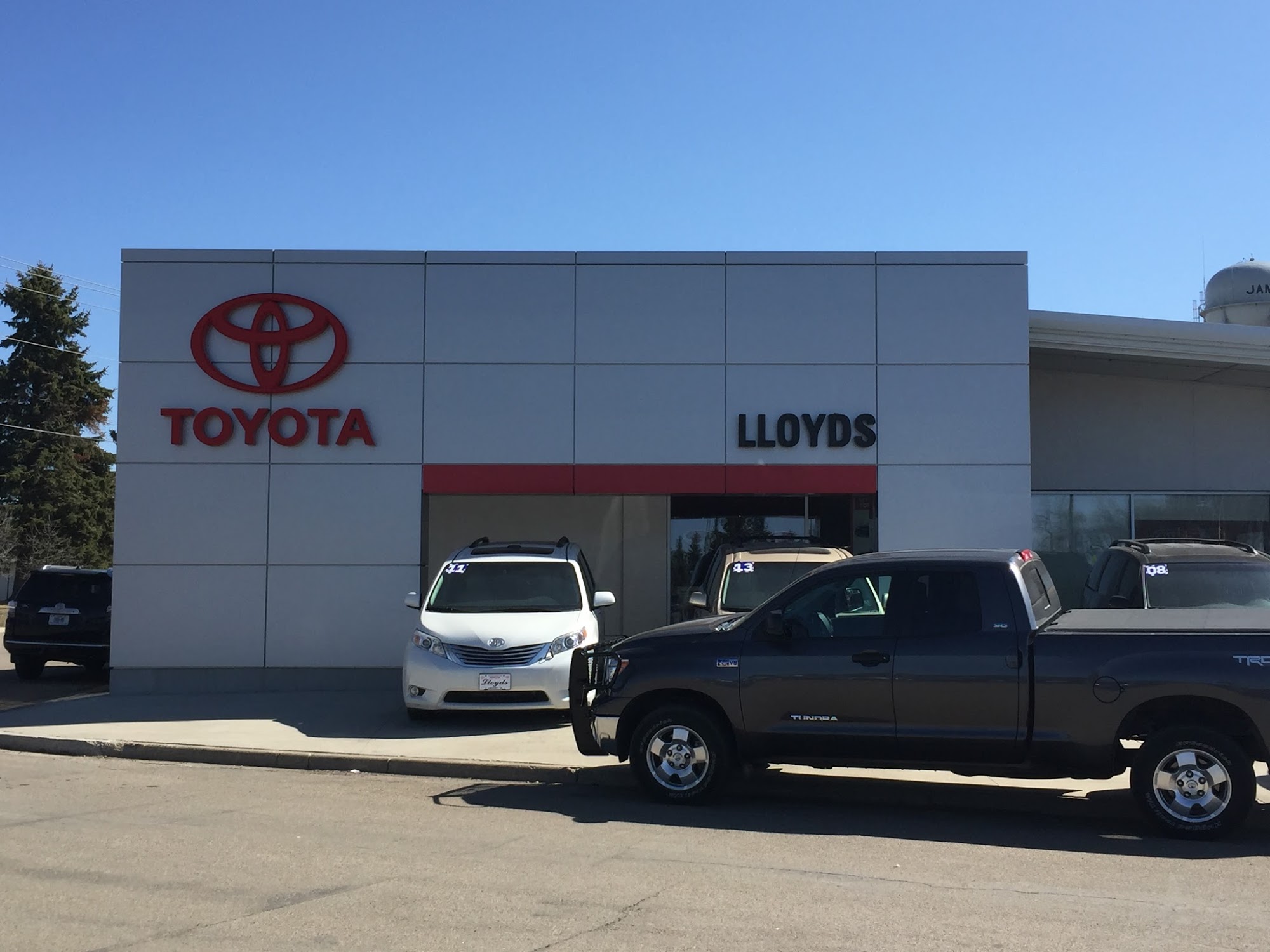 Lloyds Toyota