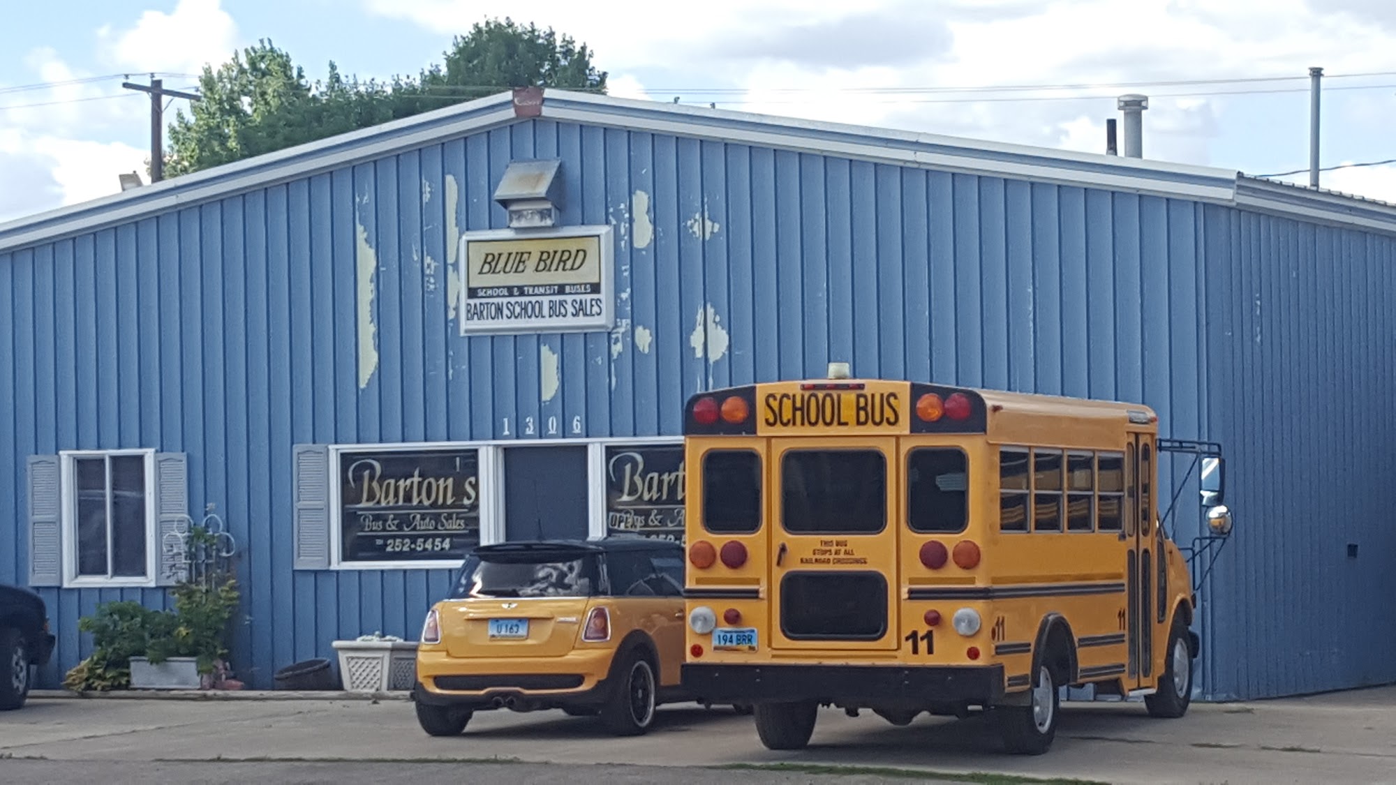 Barton's Bus and Auto Sales