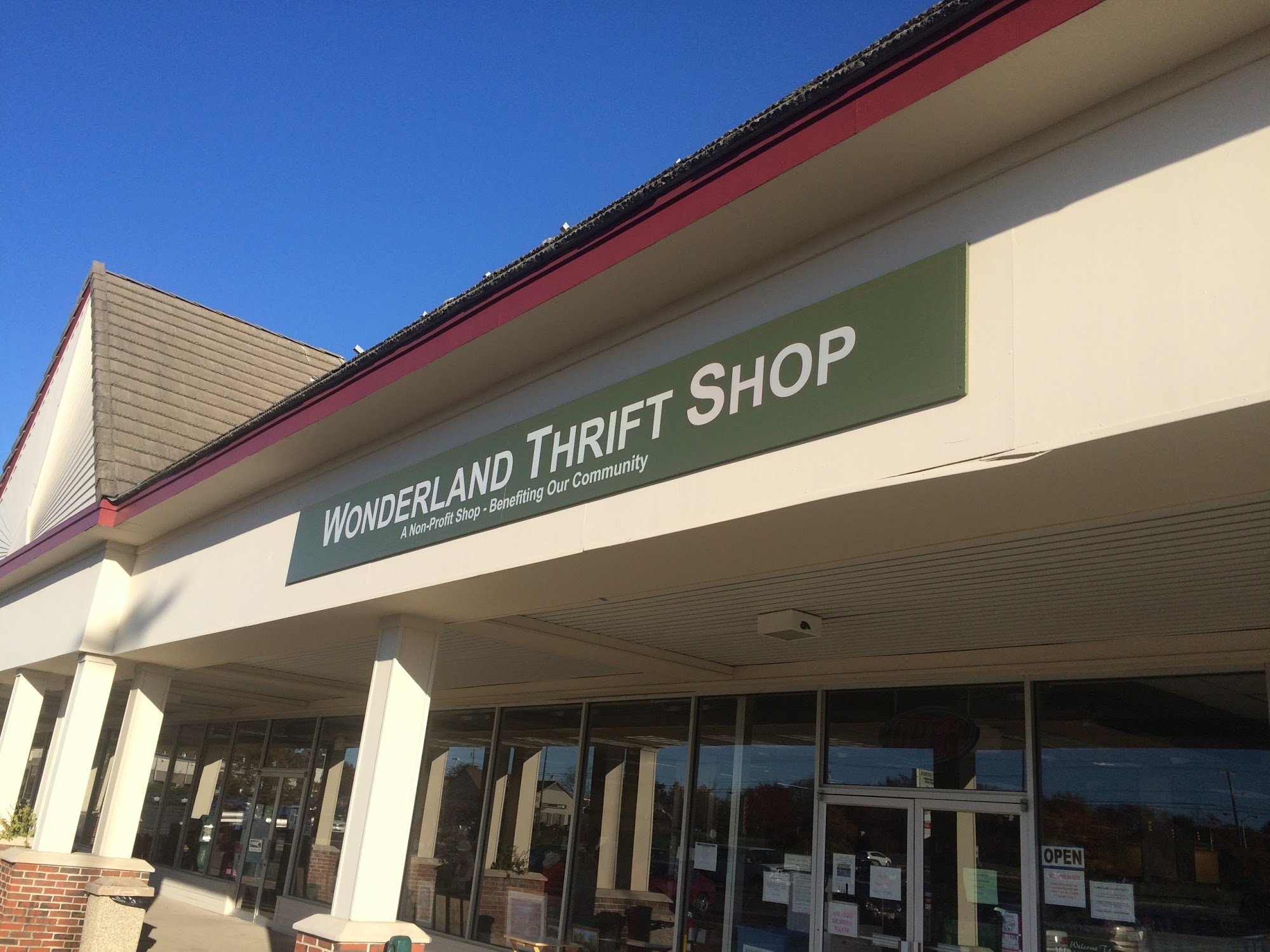Wonderland Thrift Shop
