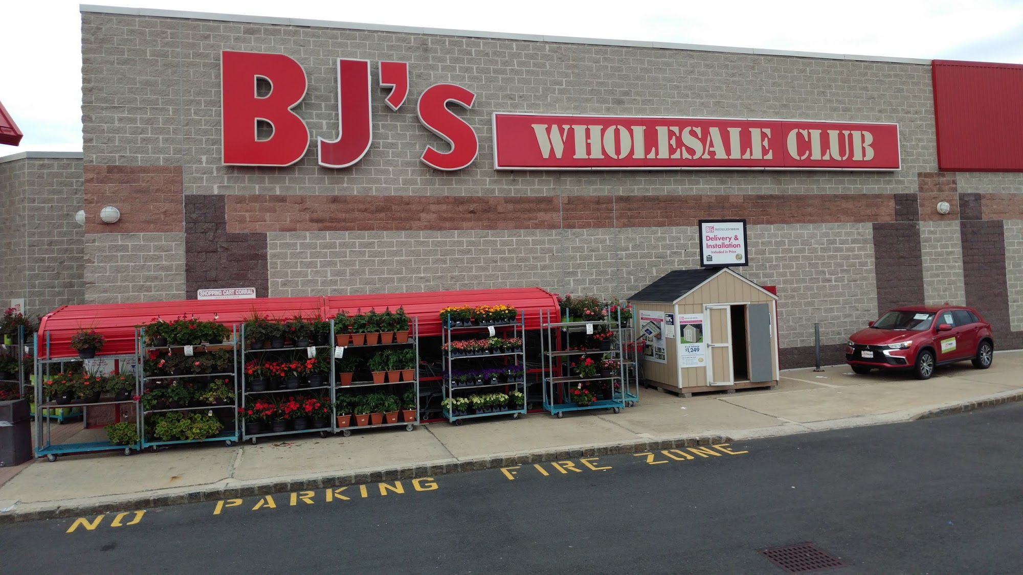 BJ's and Tire Center
