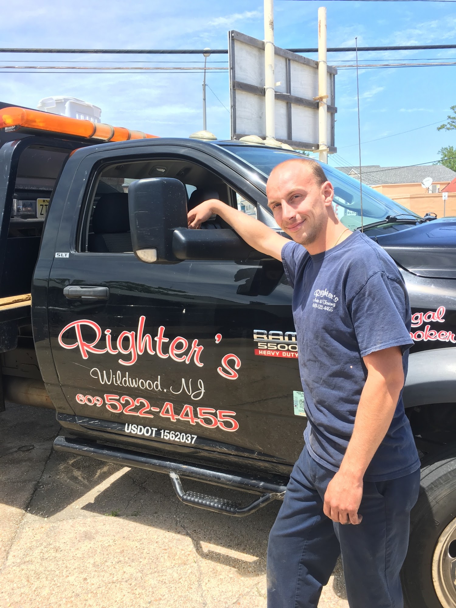 Righter's Auto & Towing Service