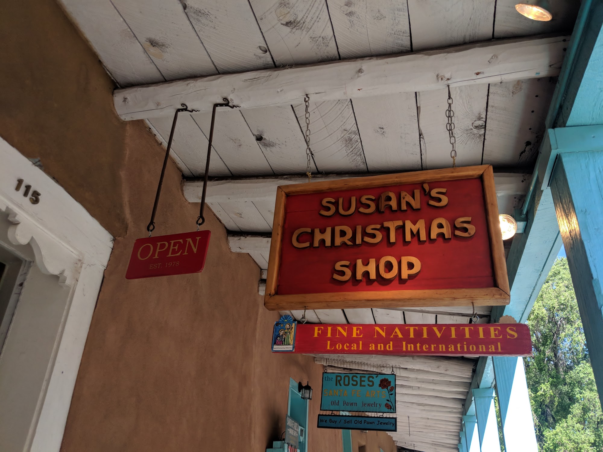 Susan's Christmas Shop