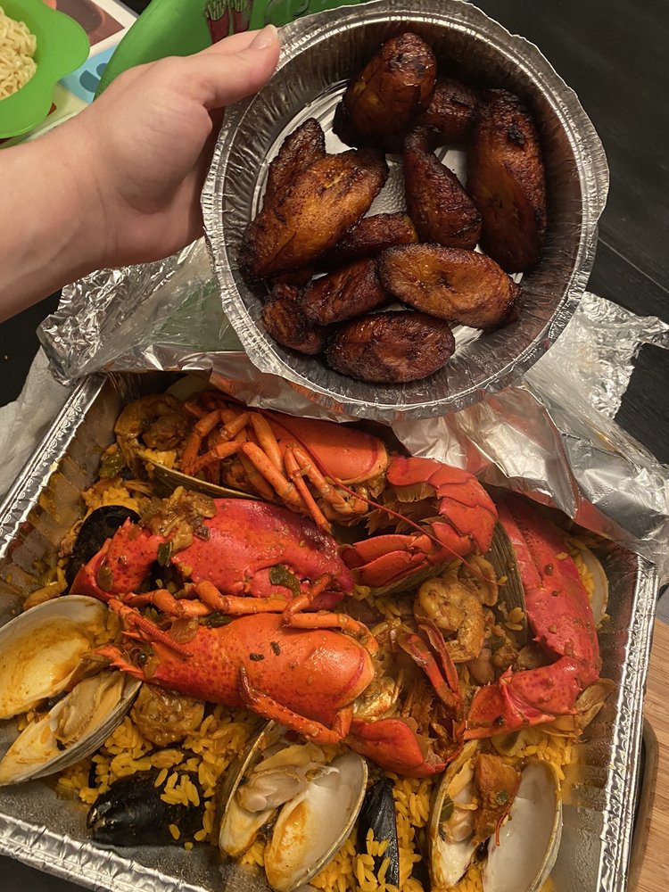 el pilon Spanish cuisine 275 W Main St, Bay Shore