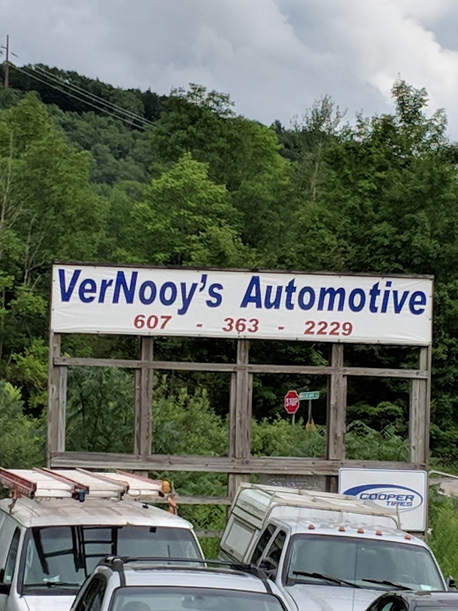 Vernooy's Automotive