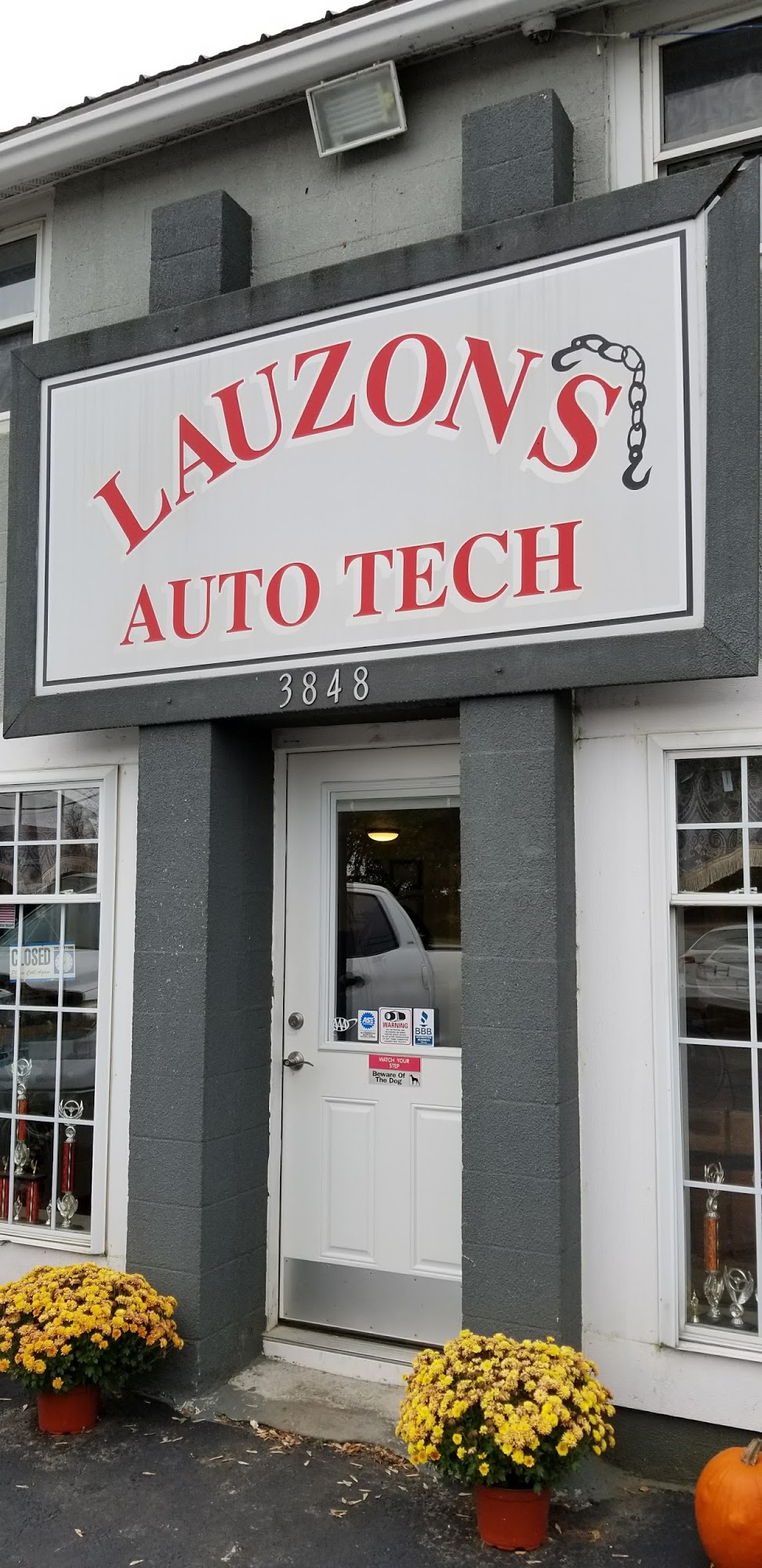 Lauzon's Auto Tech Towing