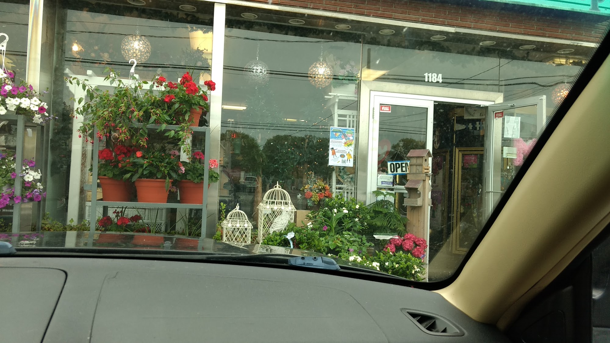 Lee Anne's Mastic Flower Shoppe