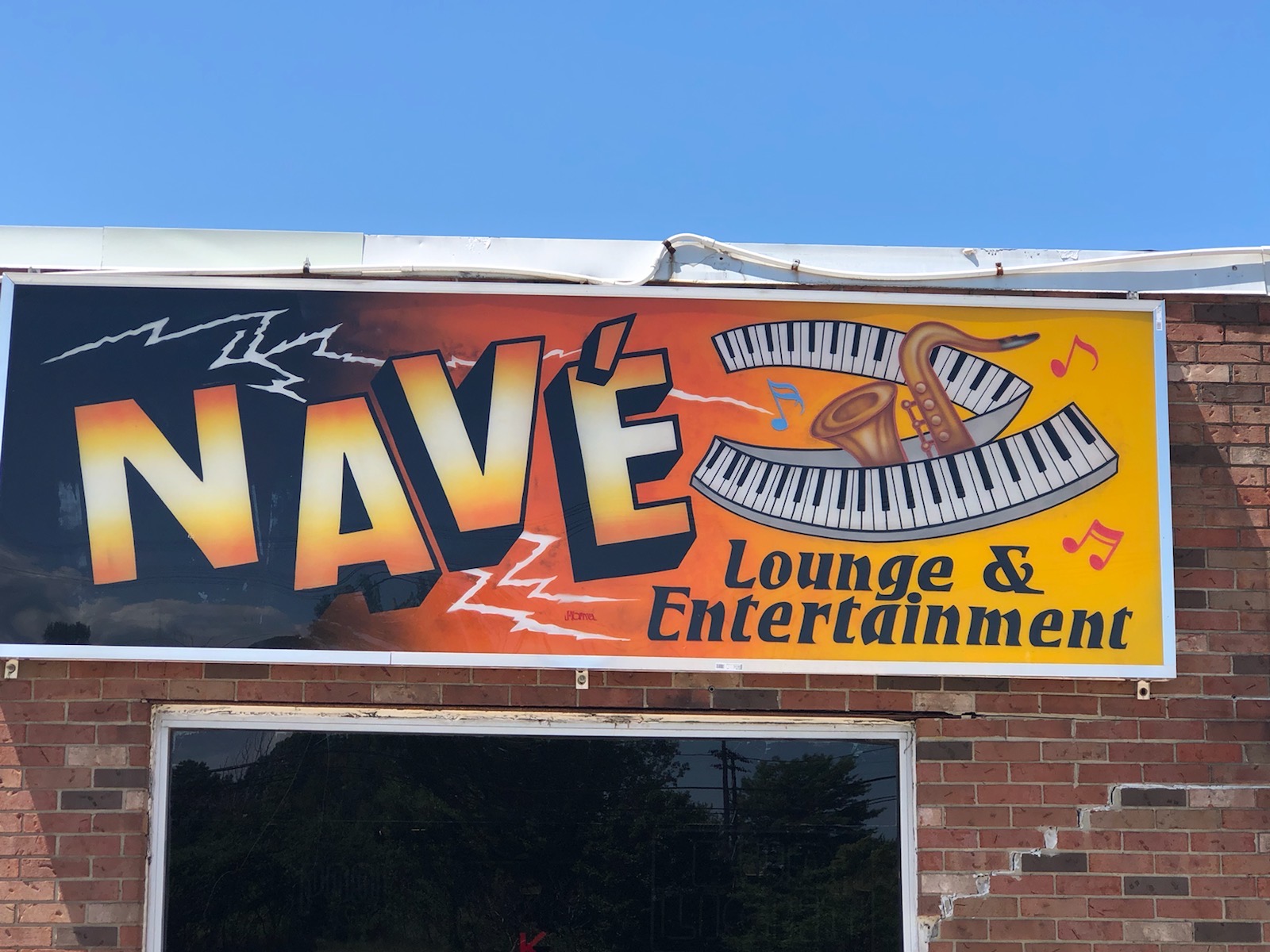 Nave' Lounge & Entertainment