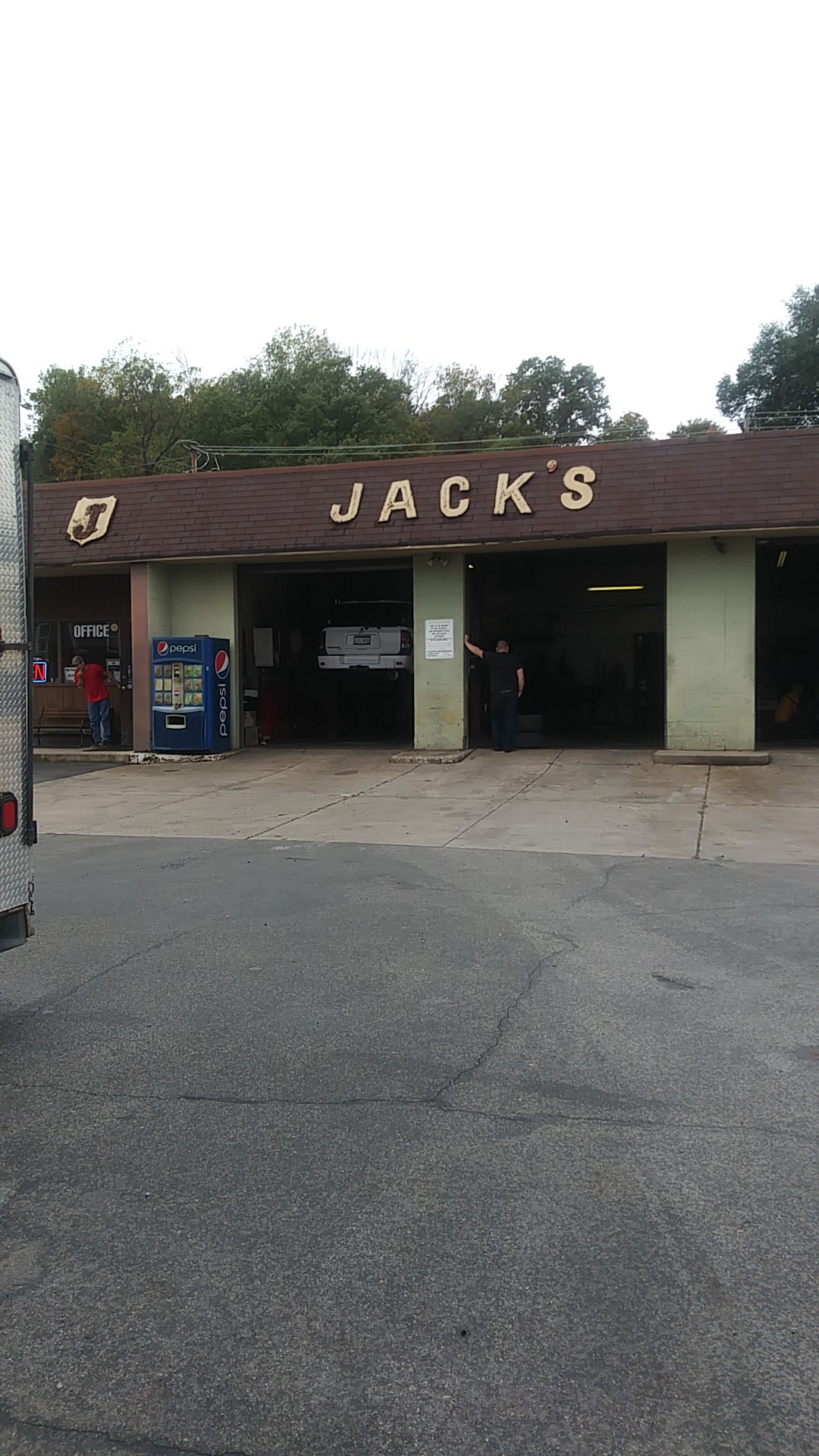 Jack's Tire and Auto Center