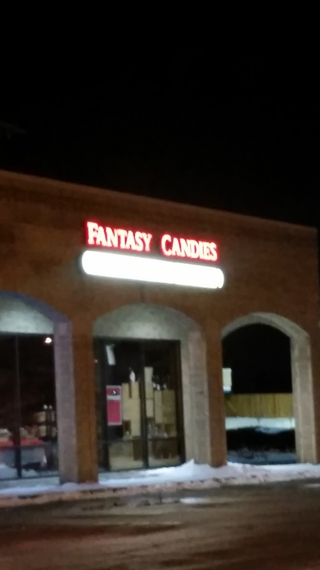 Fantasy Candies Chocolate Factory& Fine Wines