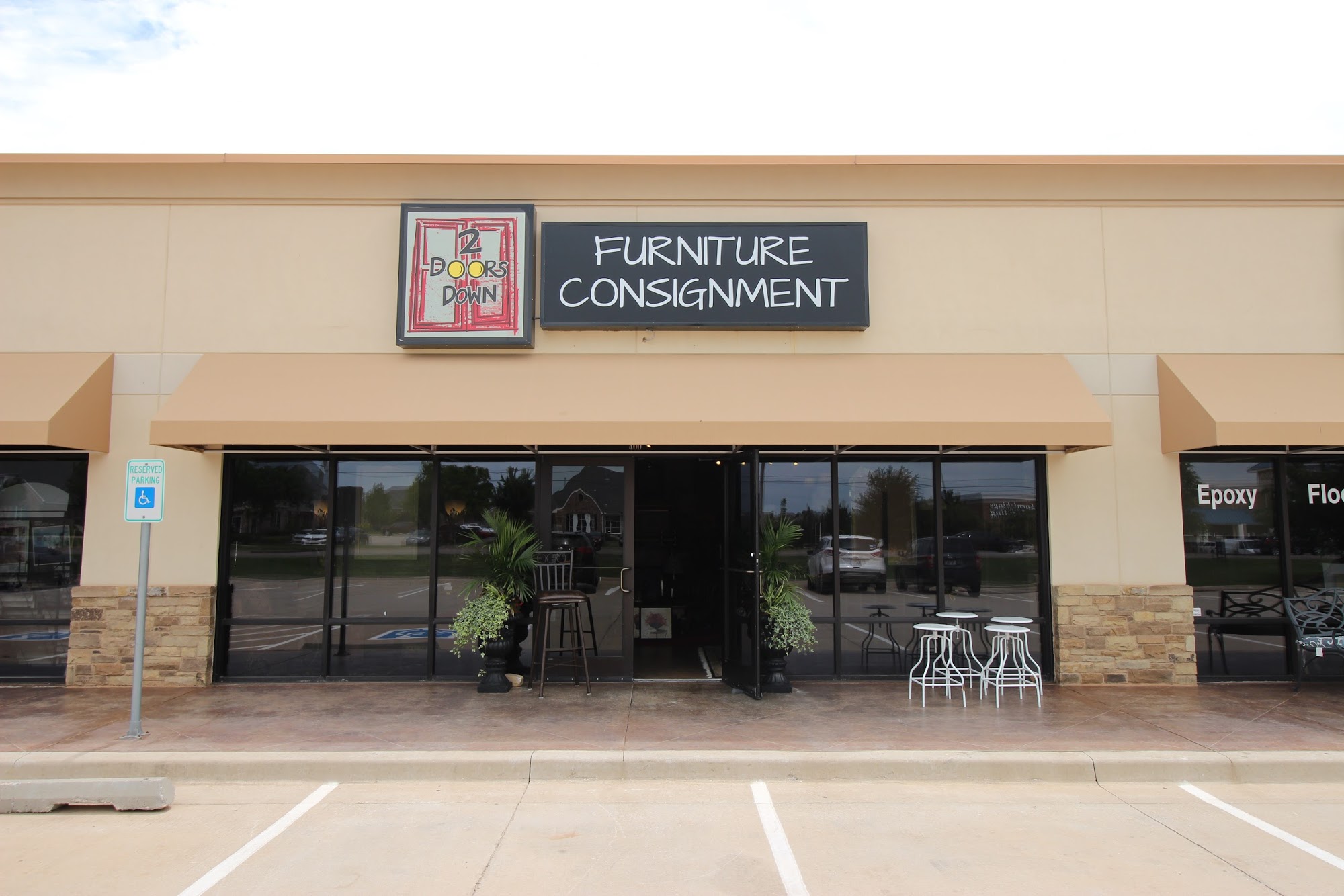 2 Doors Down Furniture Consignment