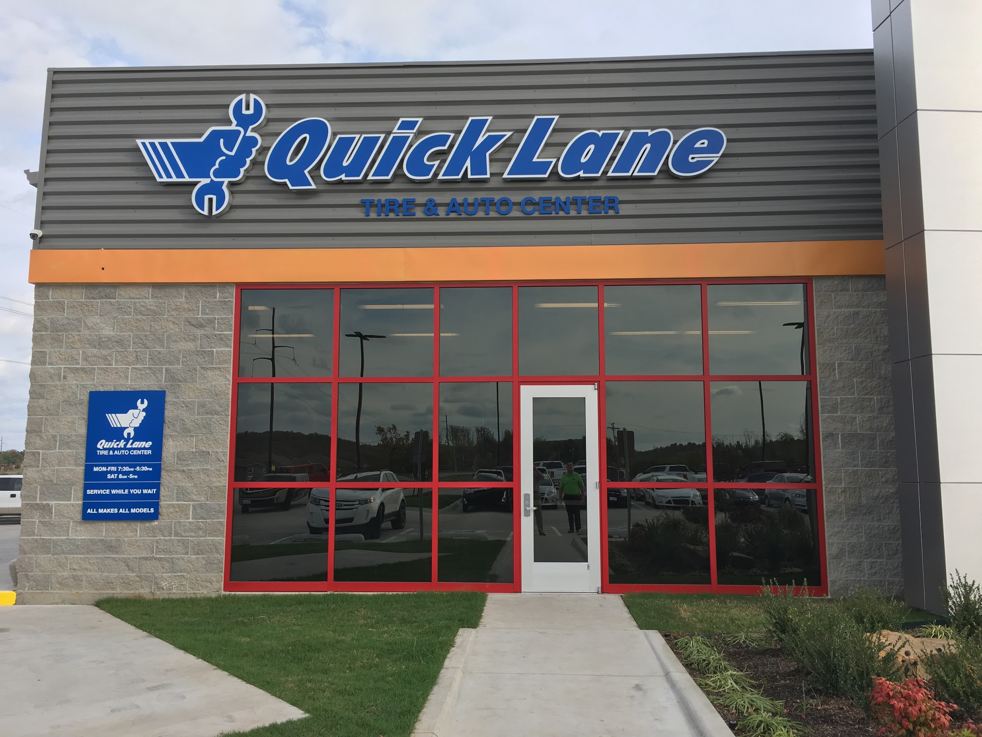 Quick Lane Tire and Auto Center at Stuteville Ford of Tahlequah