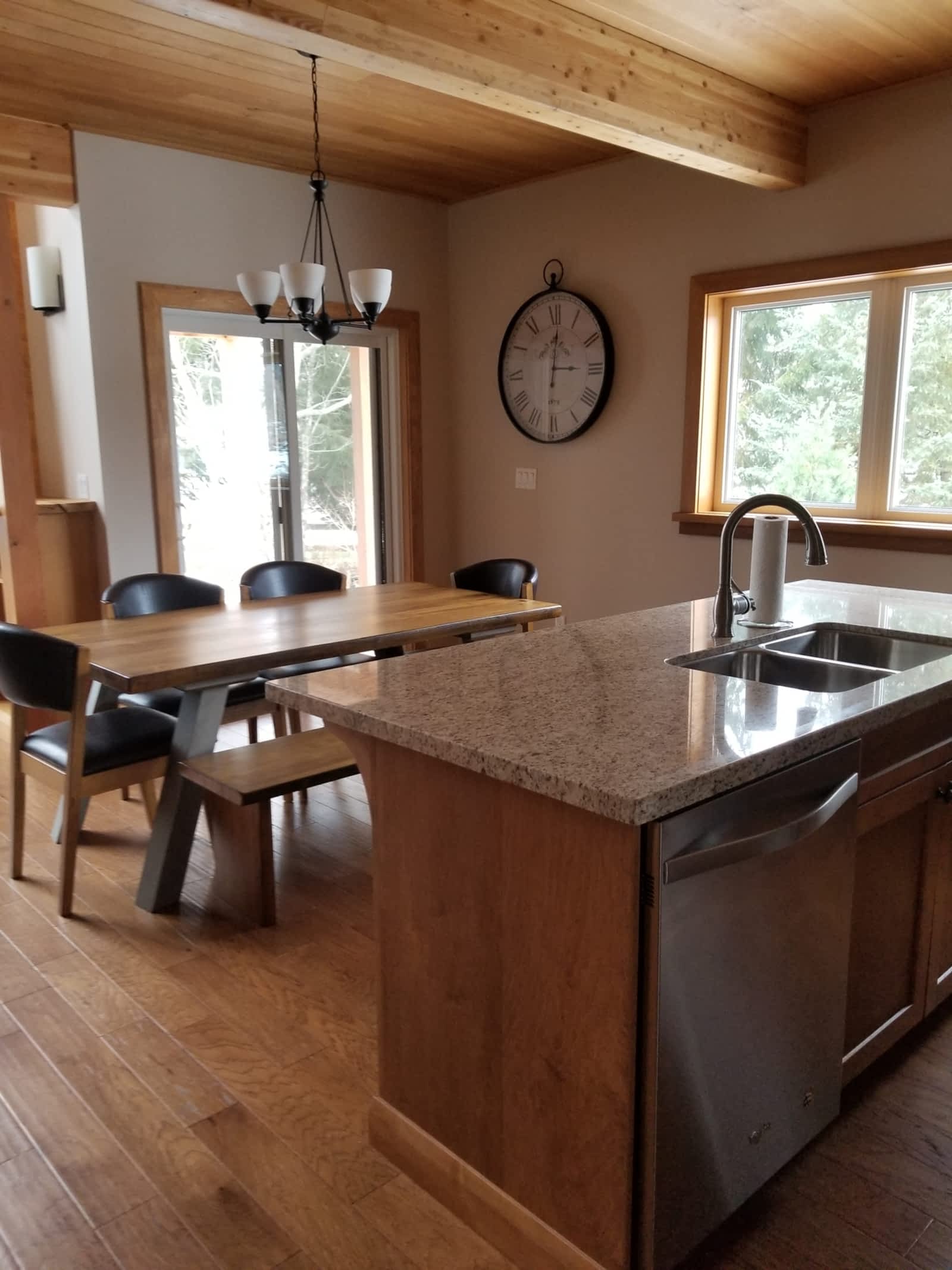 Photo credit: yellowpages.ca