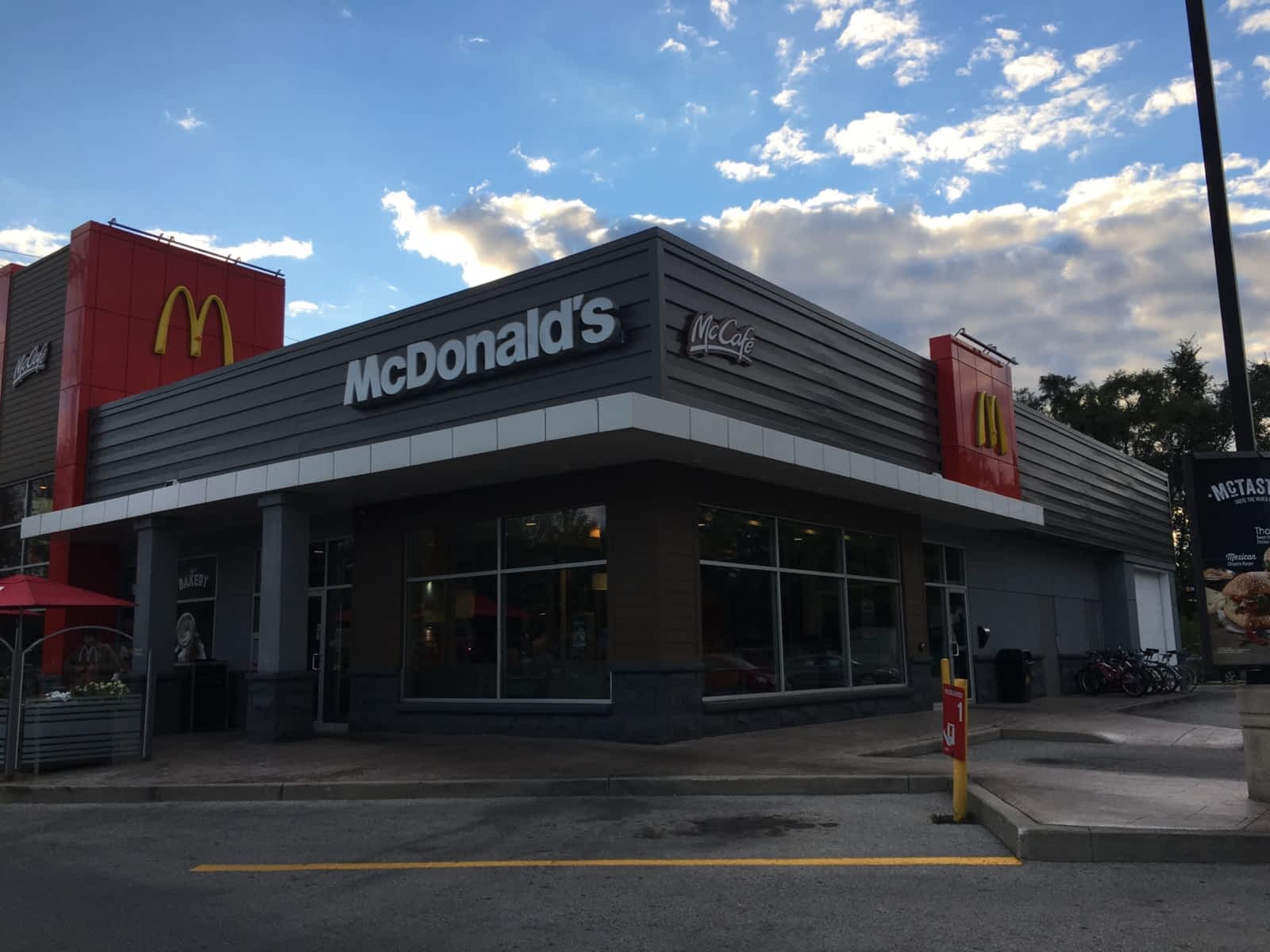 Photo credit: yellowpages.ca