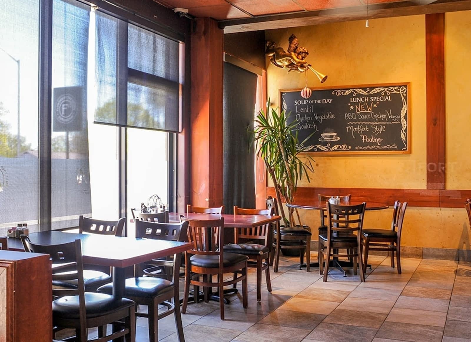 Photo credit: yellowpages.ca