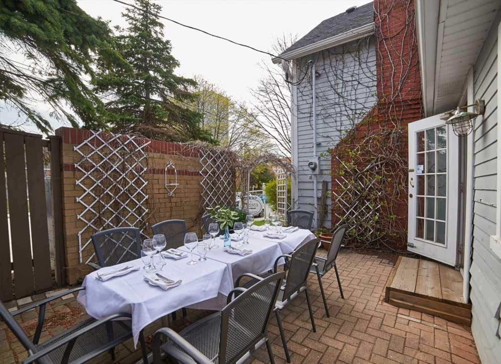 Photo credit: yellowpages.ca