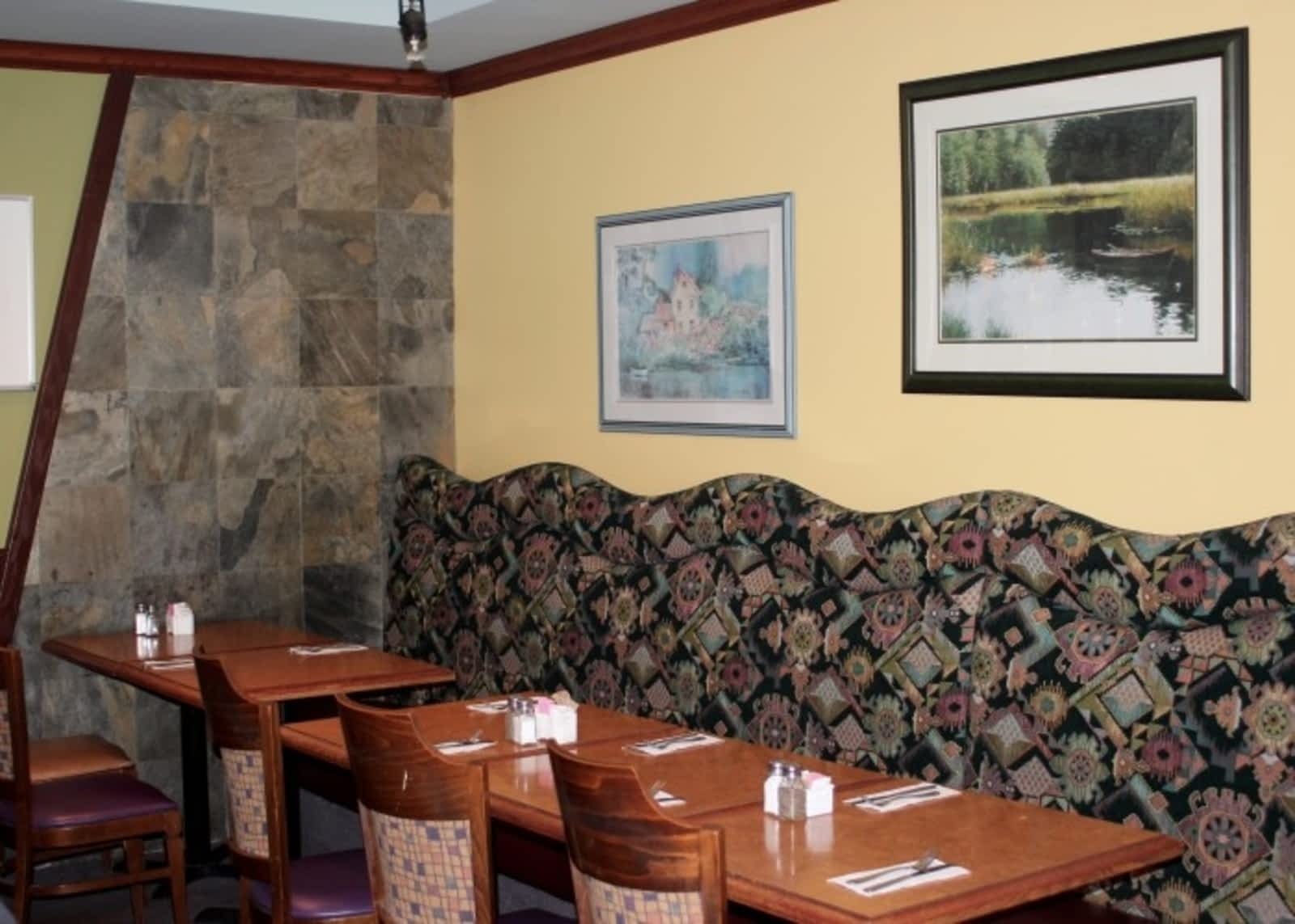 Photo credit: yellowpages.ca