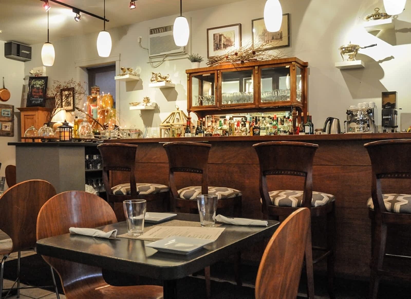 Photo credit: yellowpages.ca