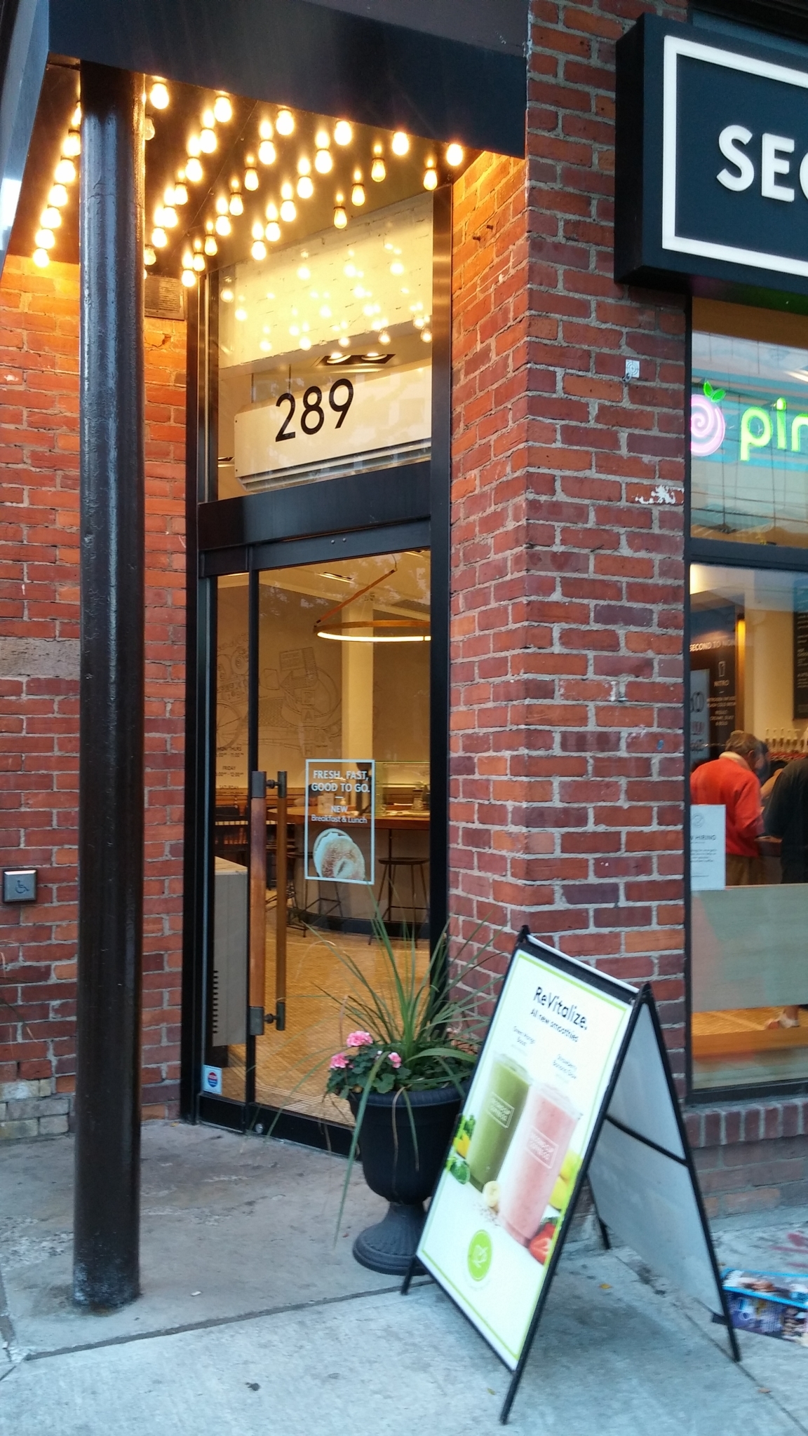 Photo credit: yellowpages.ca
