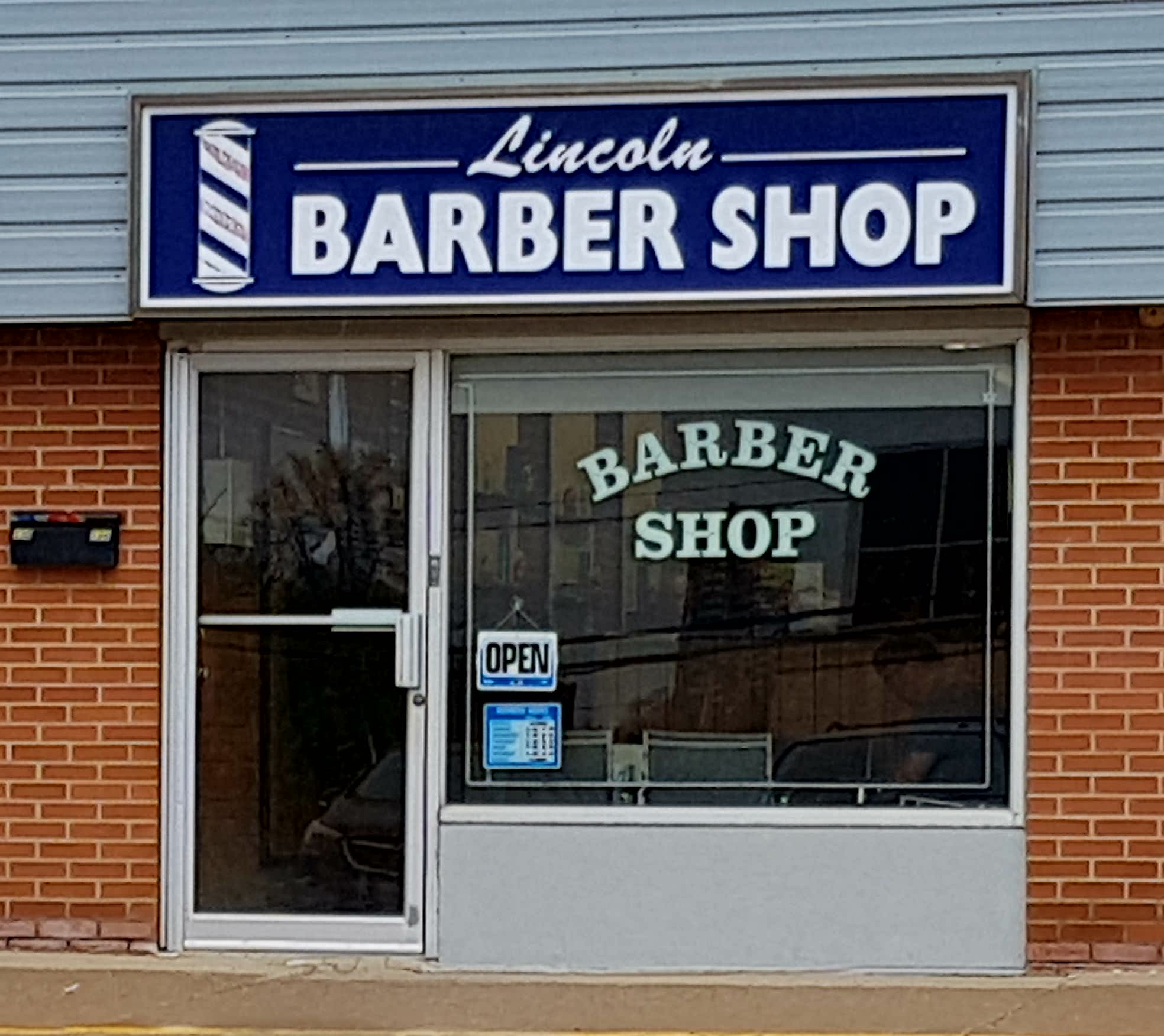 Lincoln Barber Shop