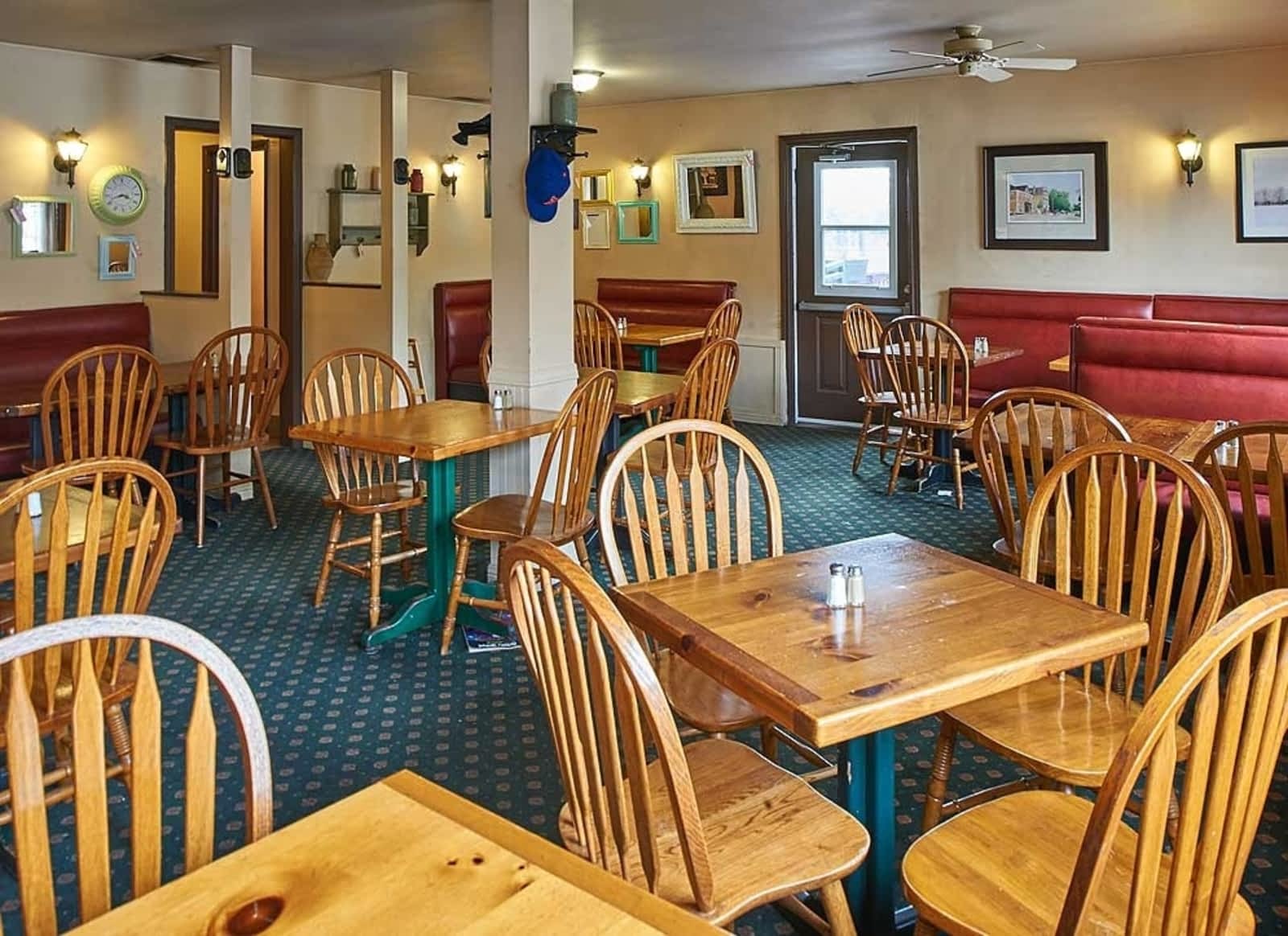 Photo credit: yellowpages.ca