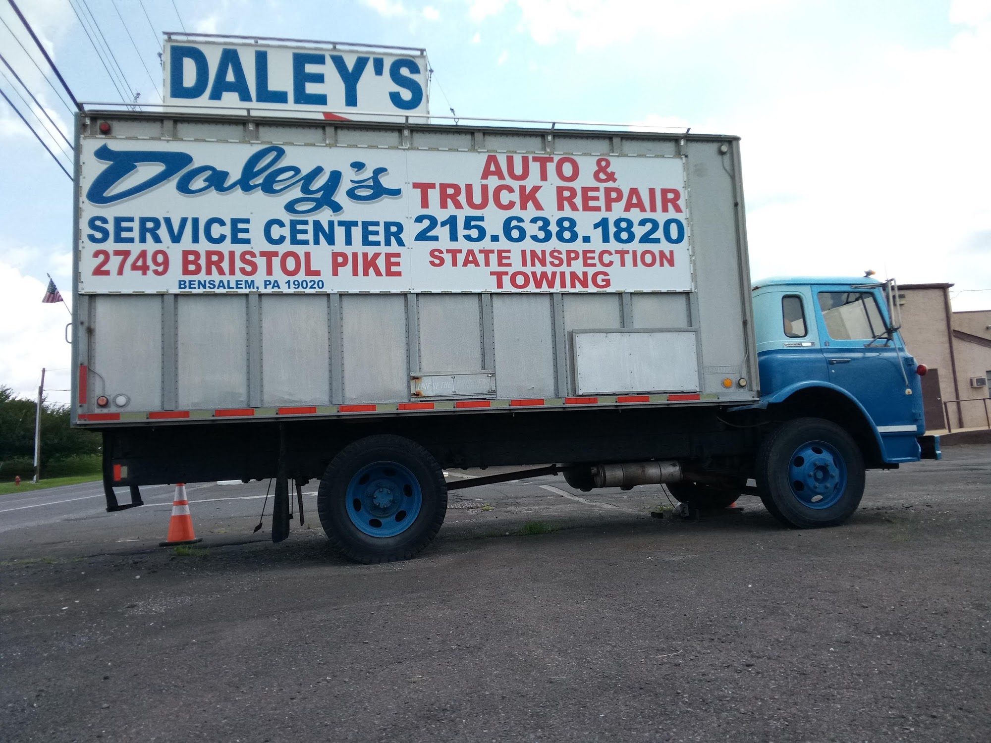 Daley's Service Center