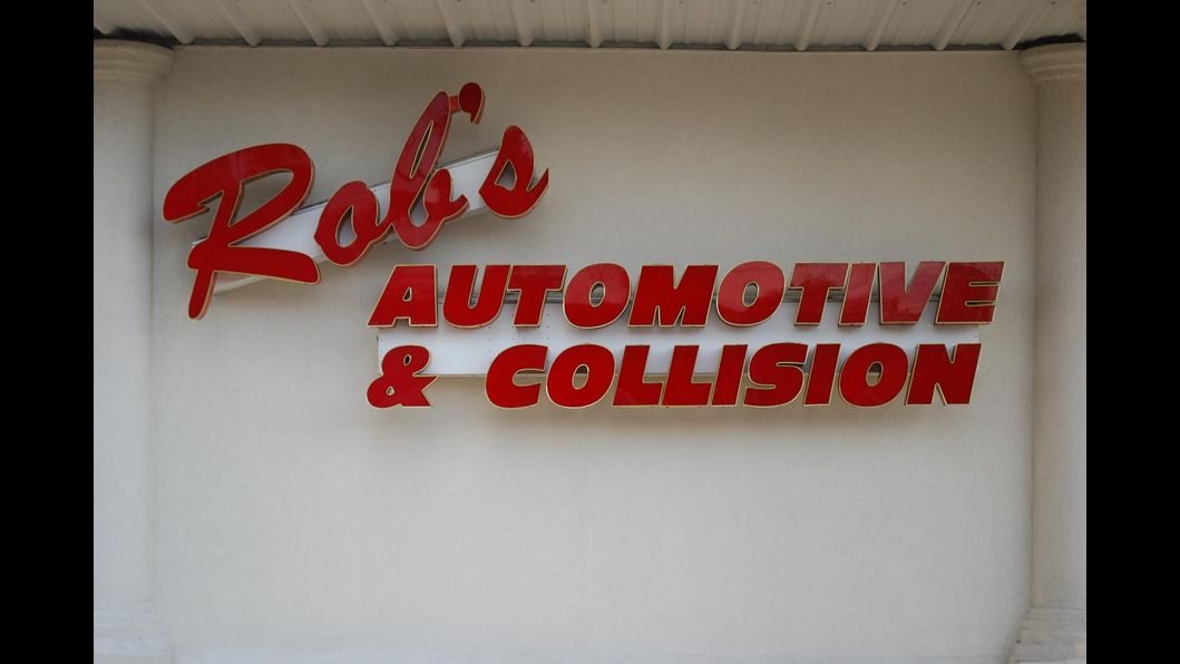 Rob's Automotive & Collision Center