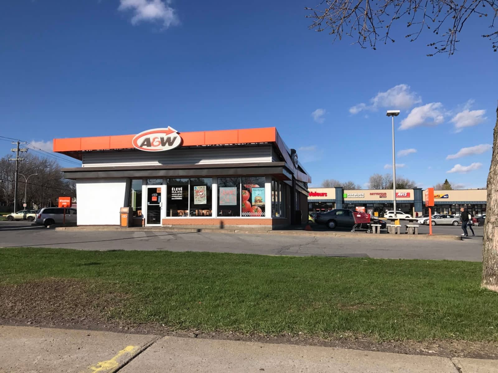 Photo credit: yellowpages.ca