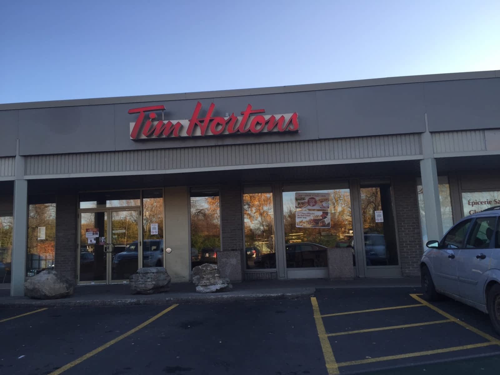 Photo credit: yellowpages.ca